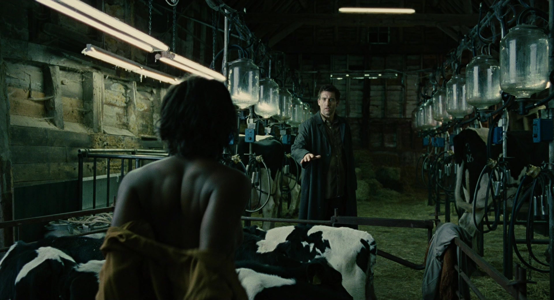 Children of Men (2006), wide, 1.85:1 — film still