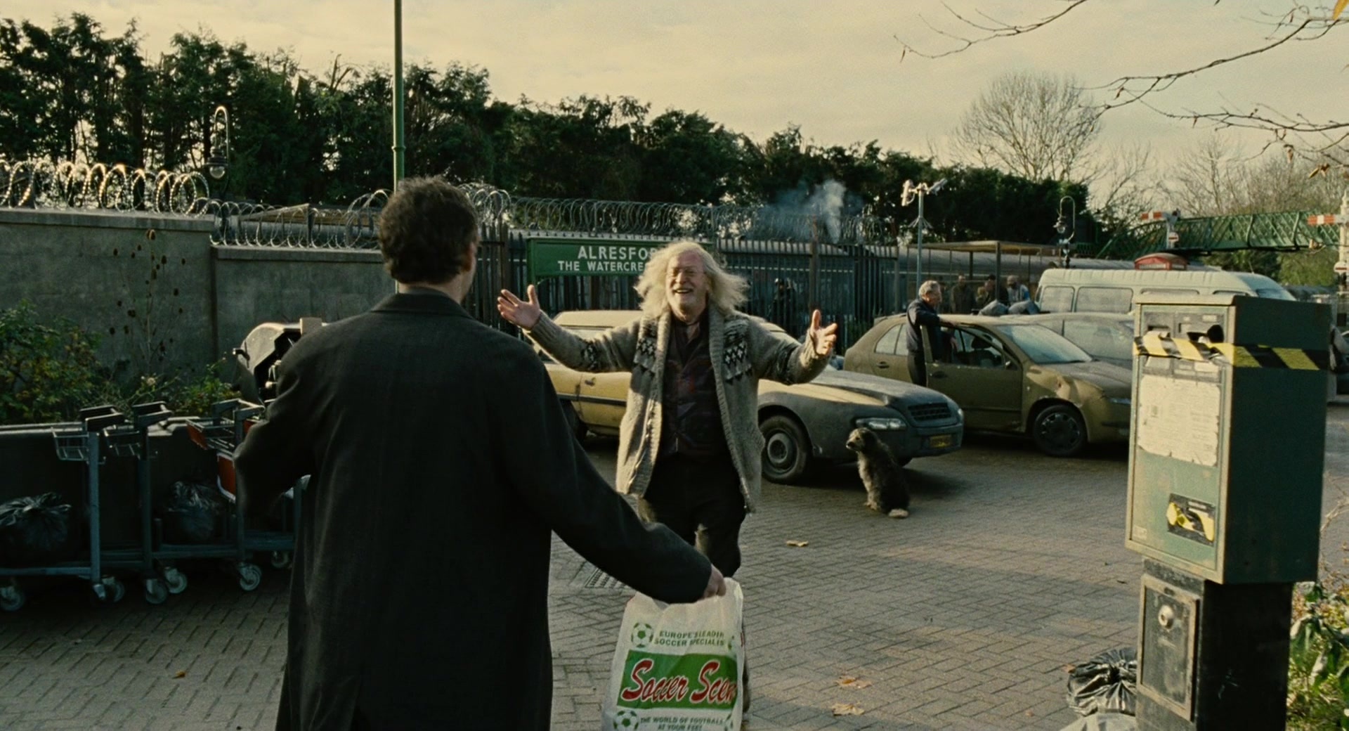 Children of Men (2006), wide, 1.85:1 — film still