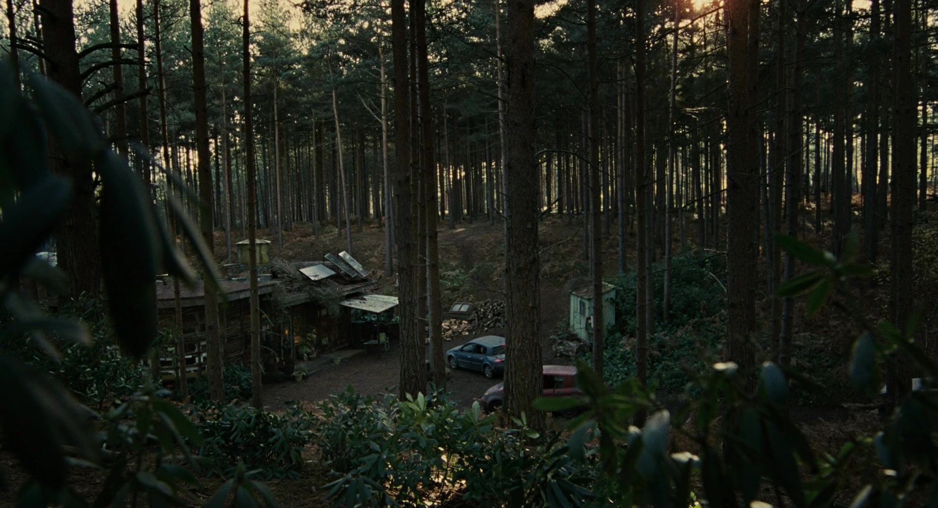 Children of Men (2006), wide, 1.85:1 — film still