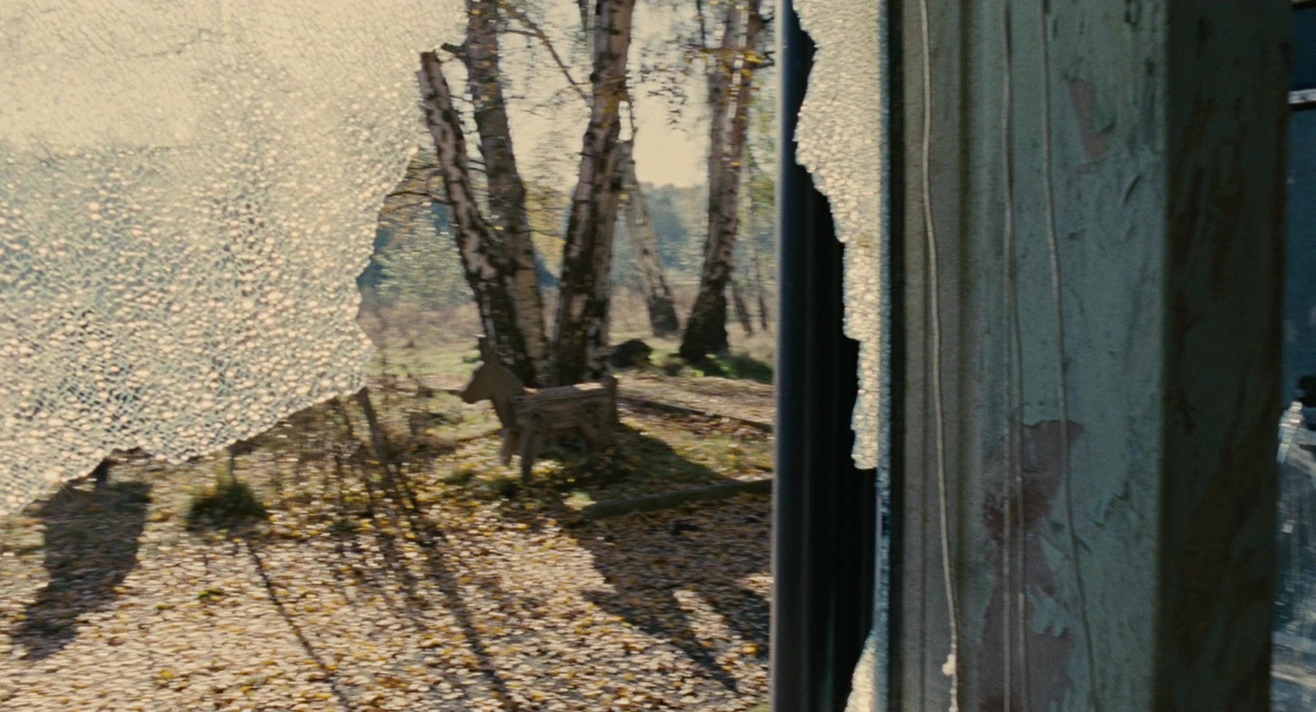 Children of Men (2006), wide, 1.85:1 — film still