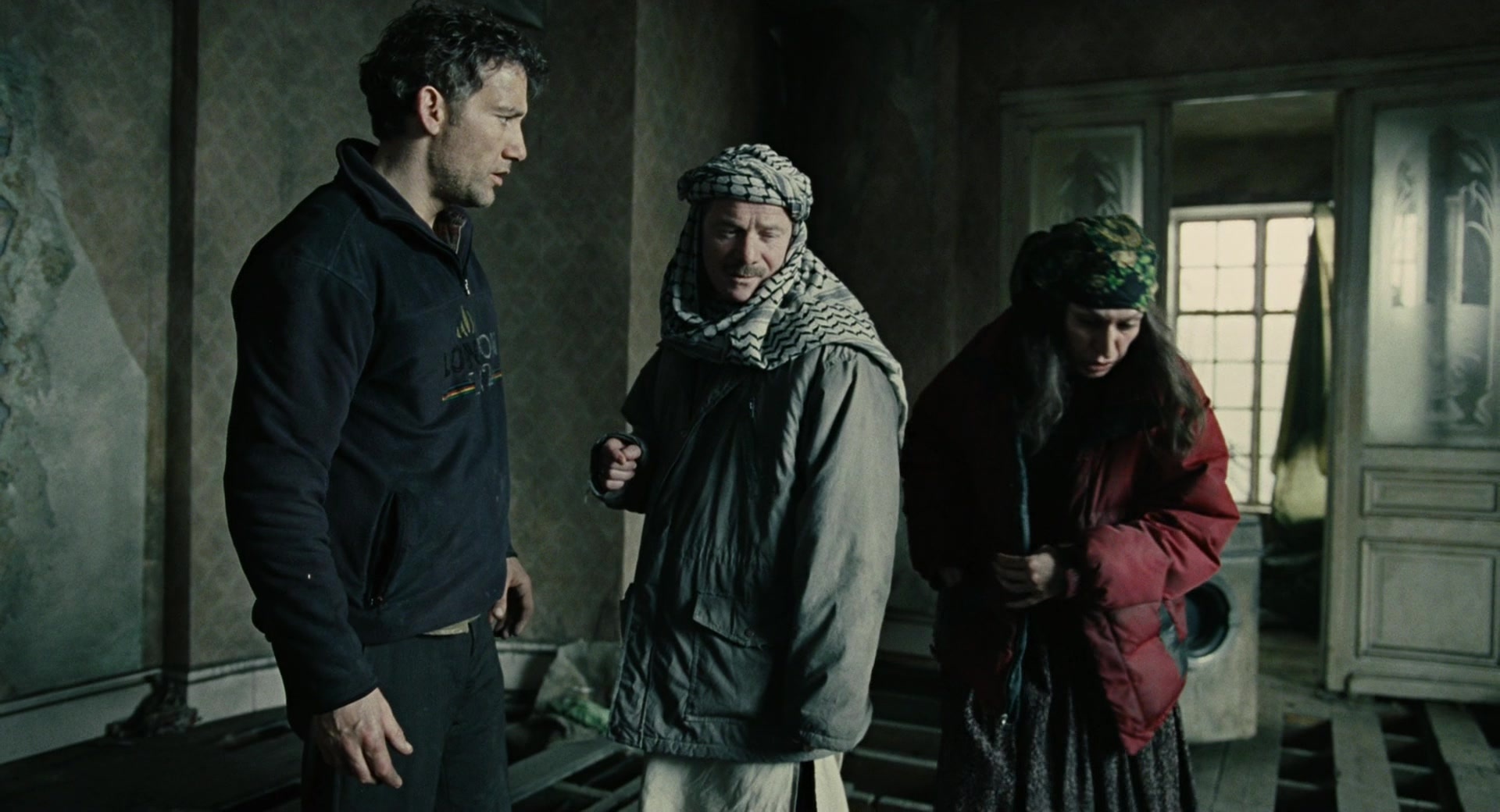Children of Men (2006), wide, 1.85:1 — film still