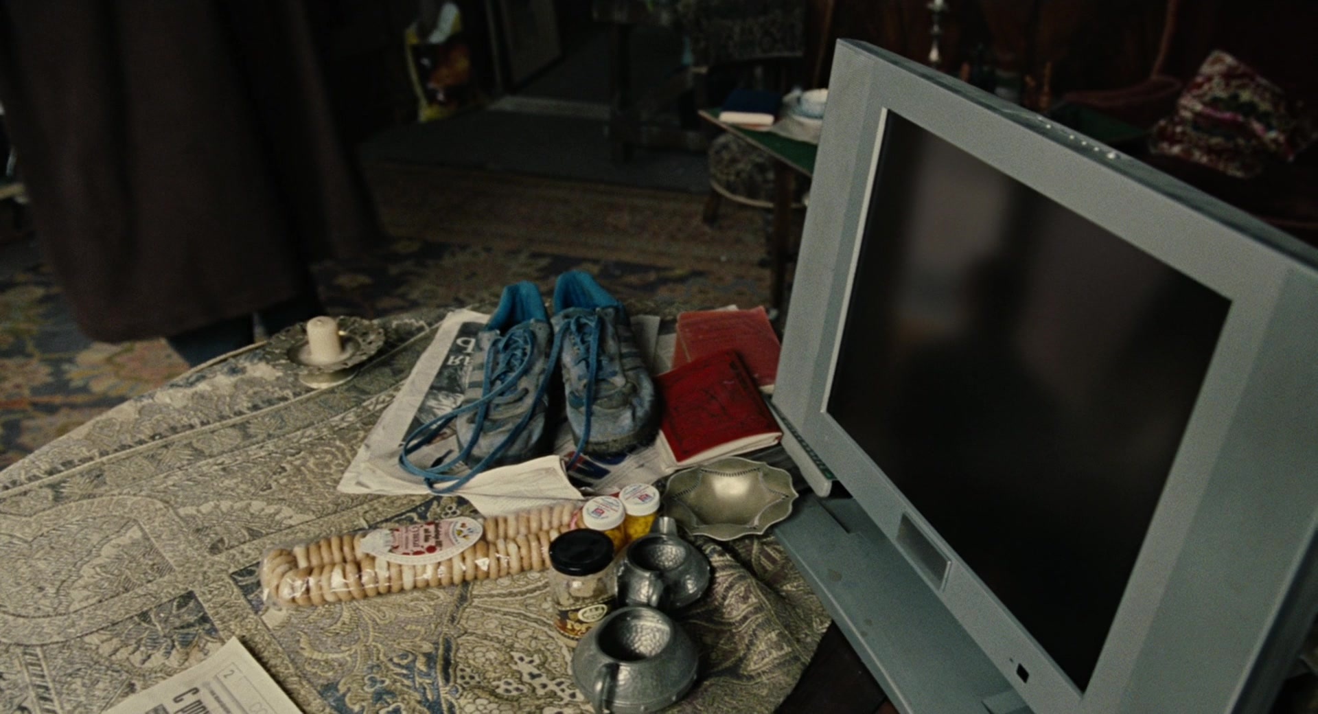 Children of Men (2006), wide, 1.85:1 — film still