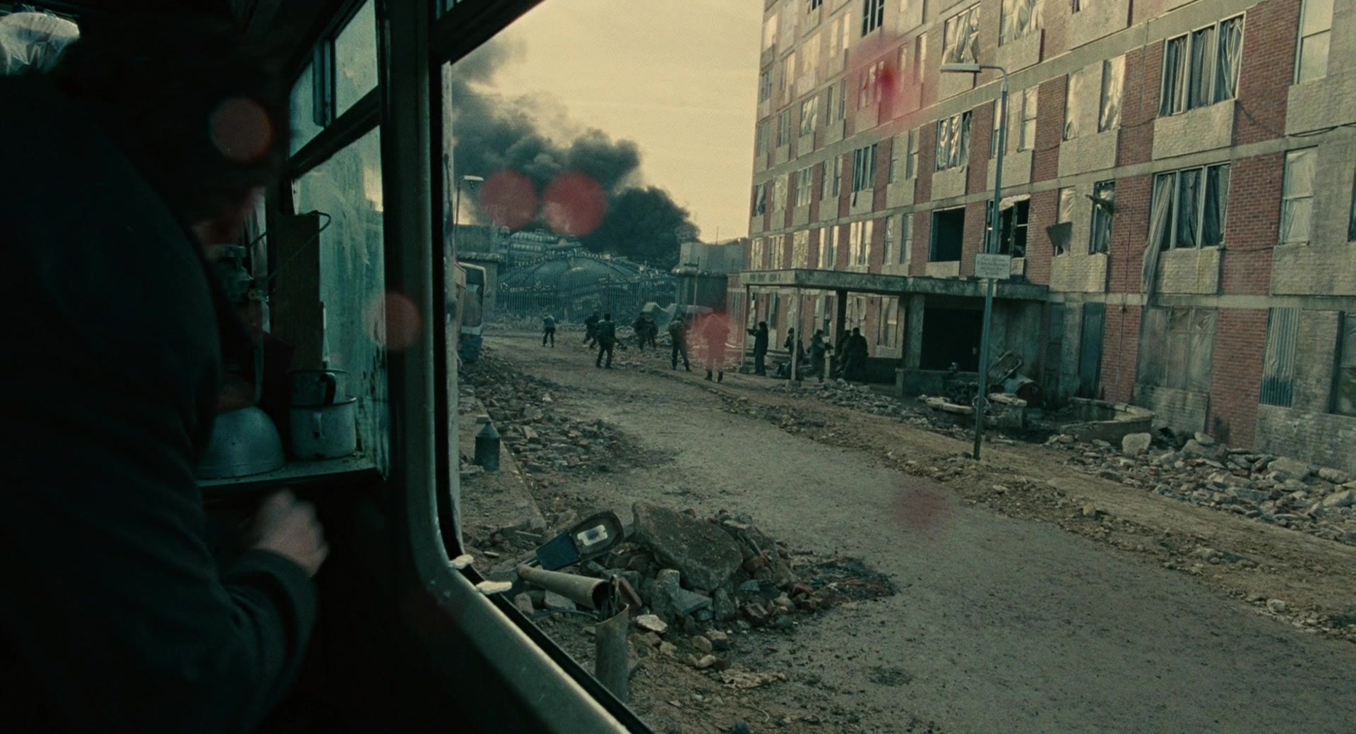Children of Men (2006), wide, 1.85:1 — film still