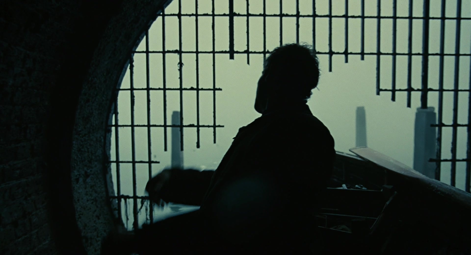 Children of Men (2006), wide, 1.85:1 — film still