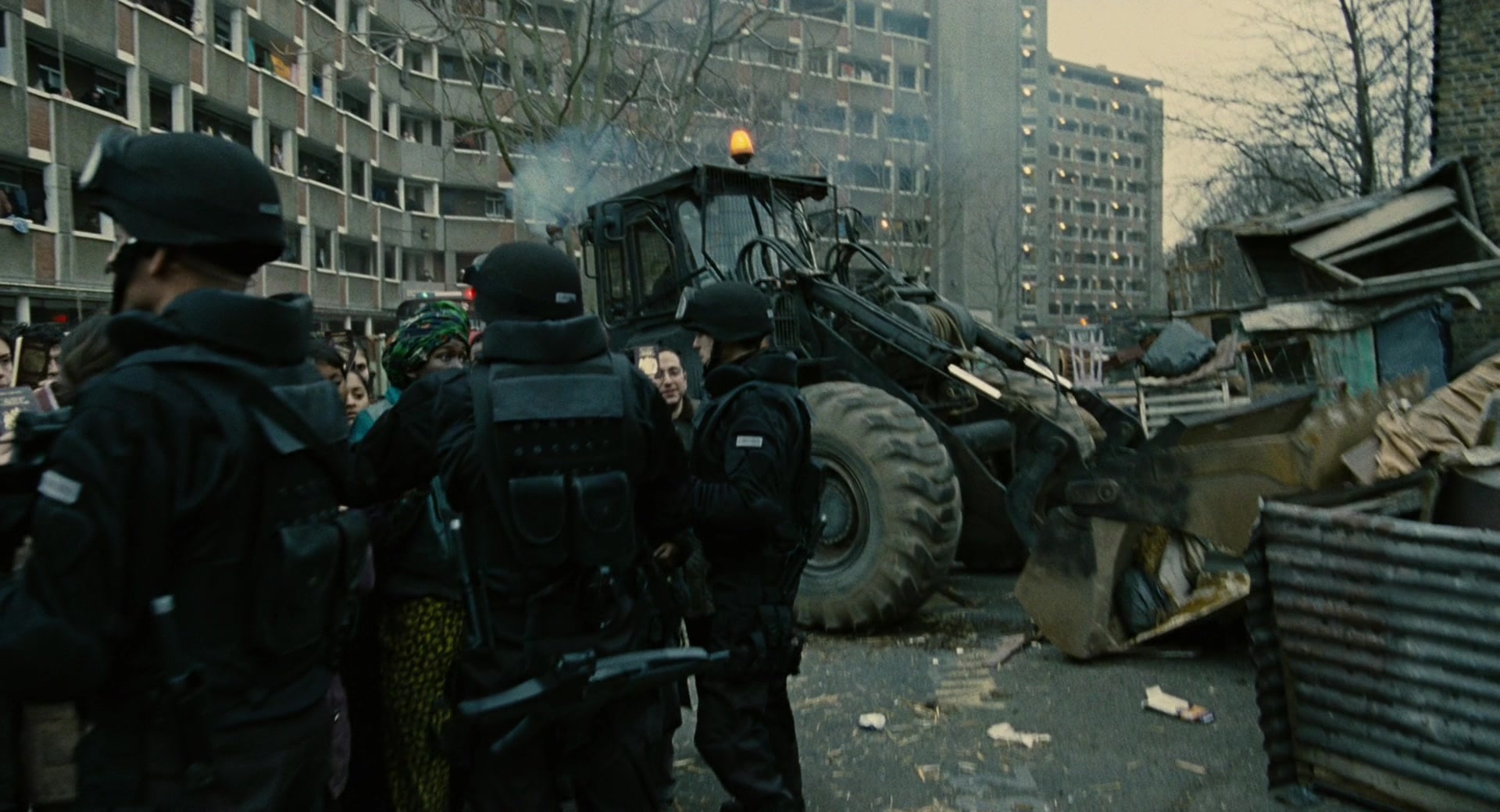 Children of Men (2006), wide, 1.85:1 — film still