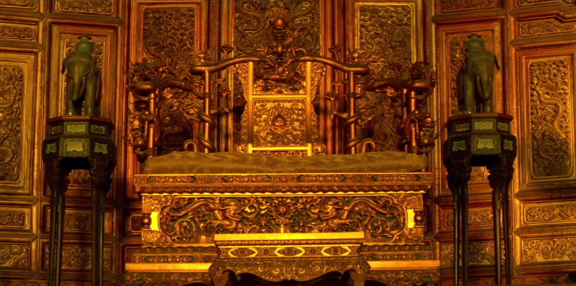 The Last Emperor (1987), wide, 2.01:1 — film still