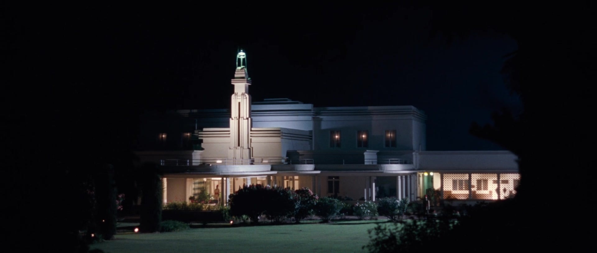 The Last King of Scotland (2006), wide, 2.36:1 — film still