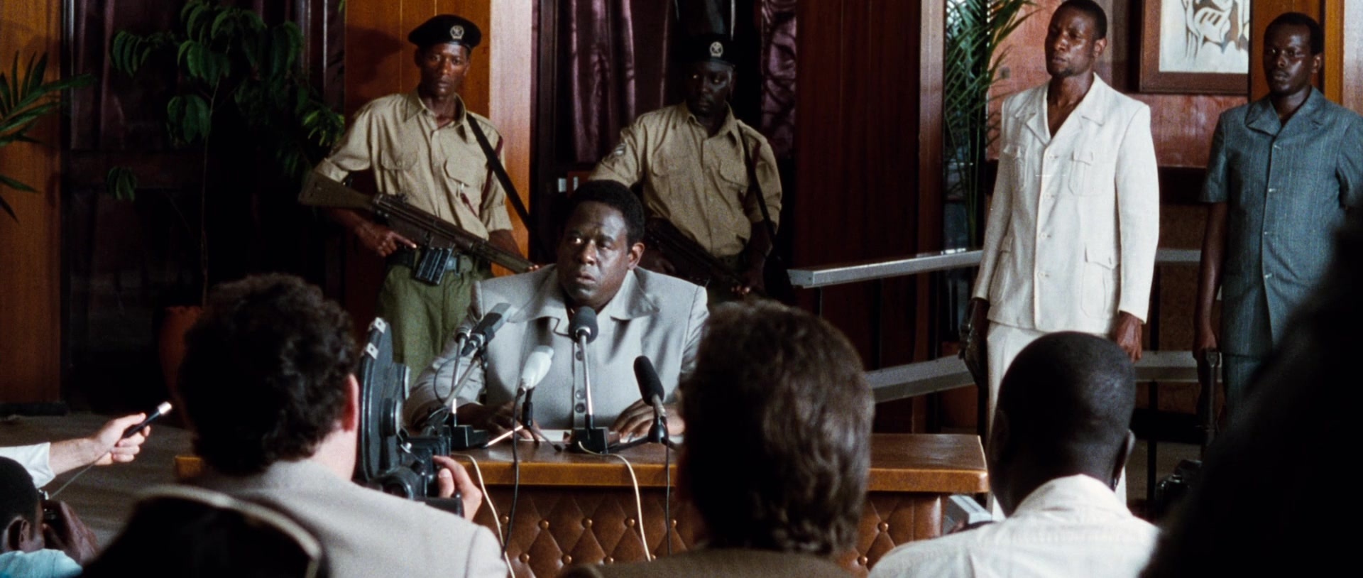 The Last King of Scotland (2006), wide, 2.36:1 — film still