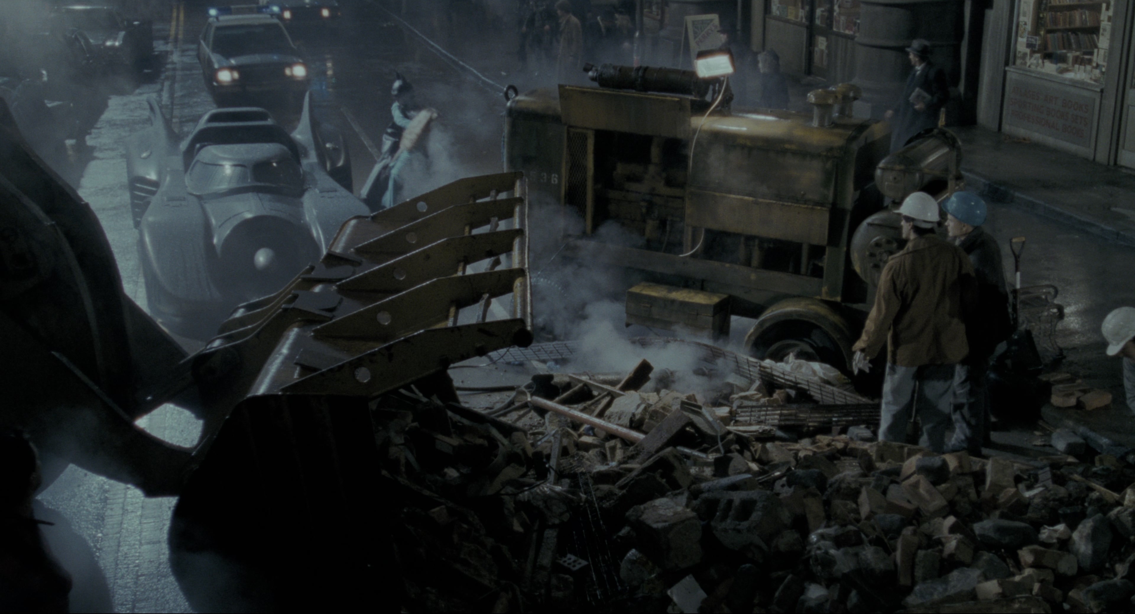 Batman (1989), wide, 1.85:1 — film still