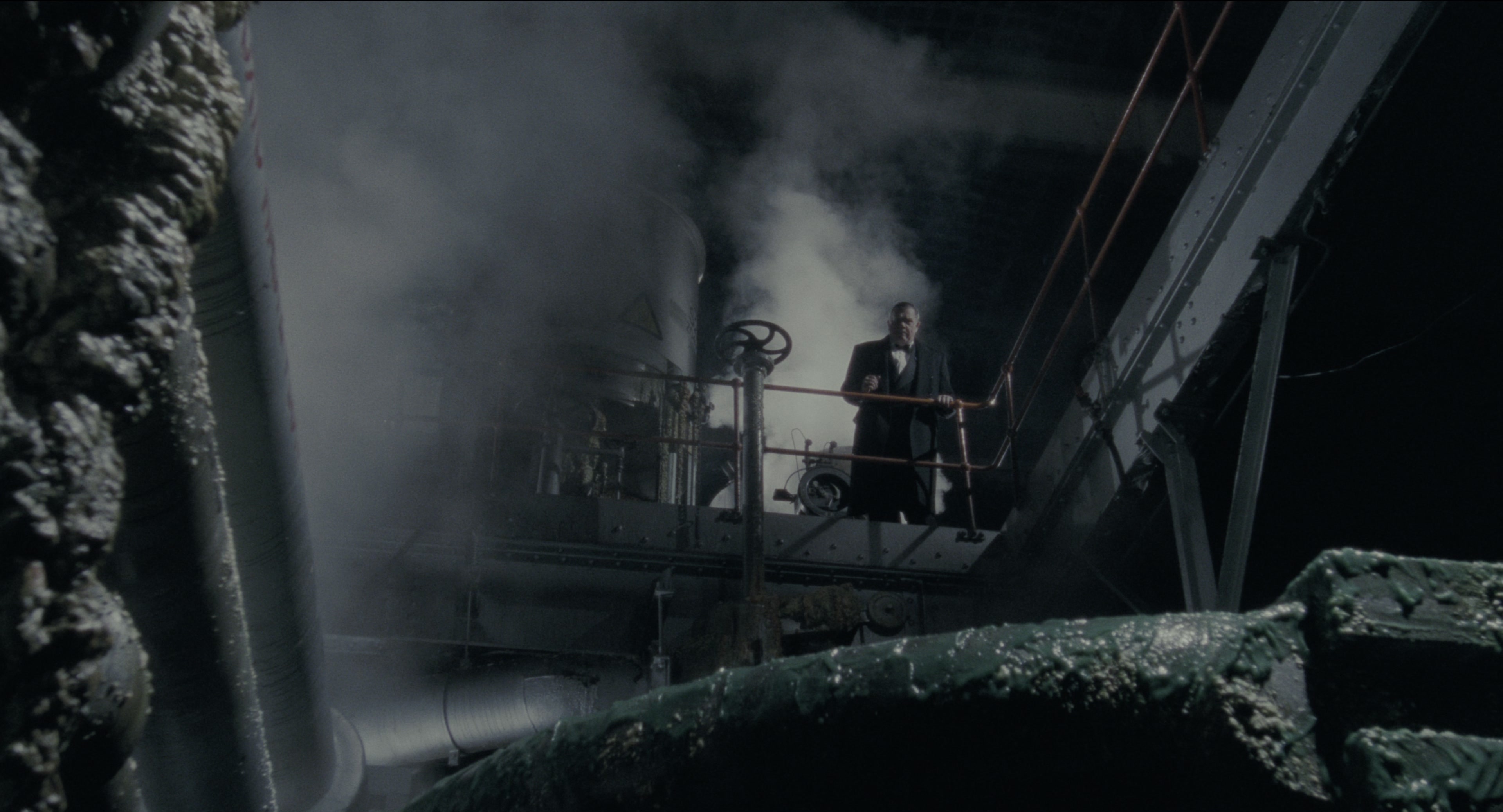 Batman (1989), wide, 1.85:1 — film still