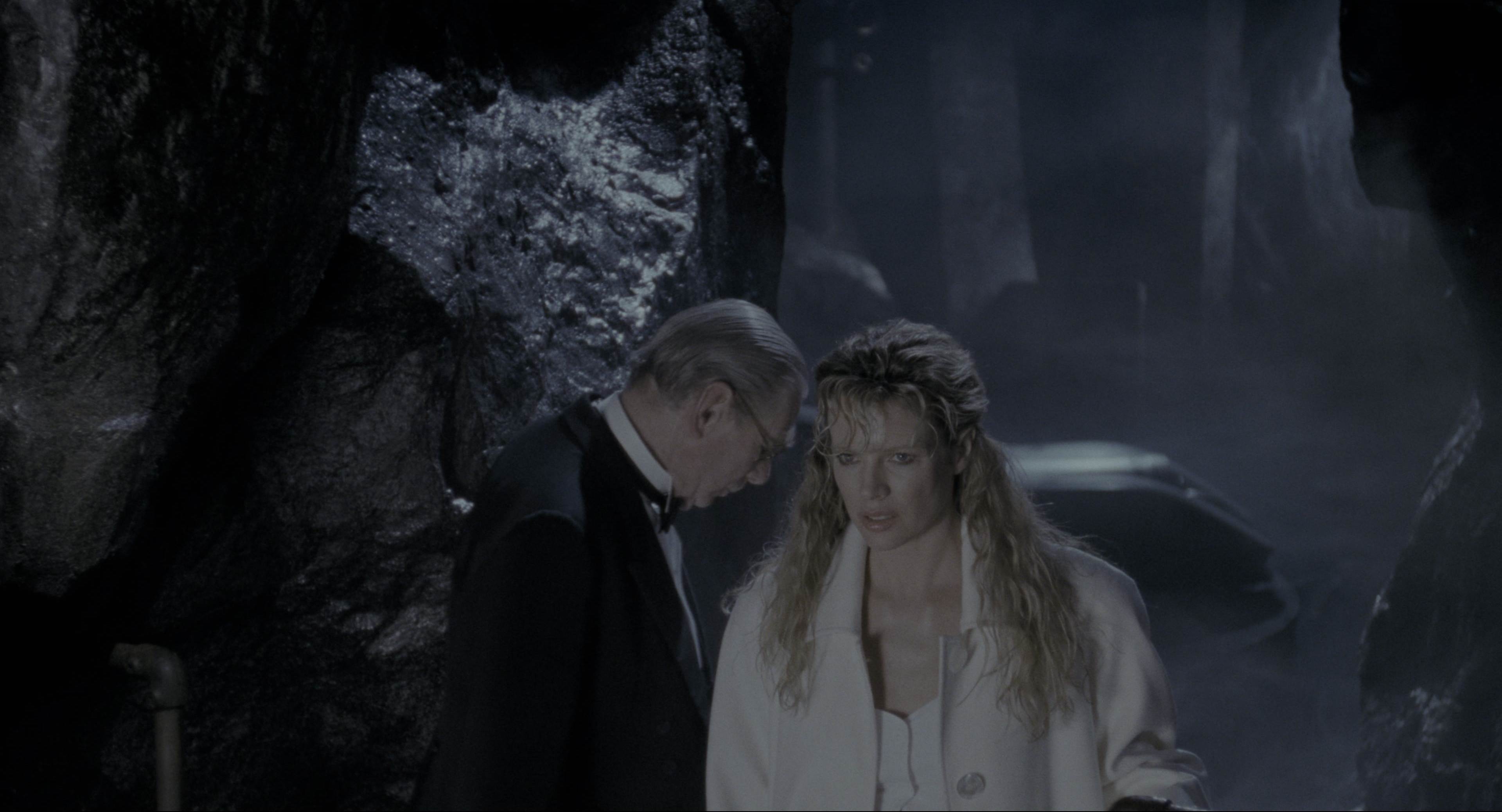 Batman (1989), wide, 1.85:1 — film still