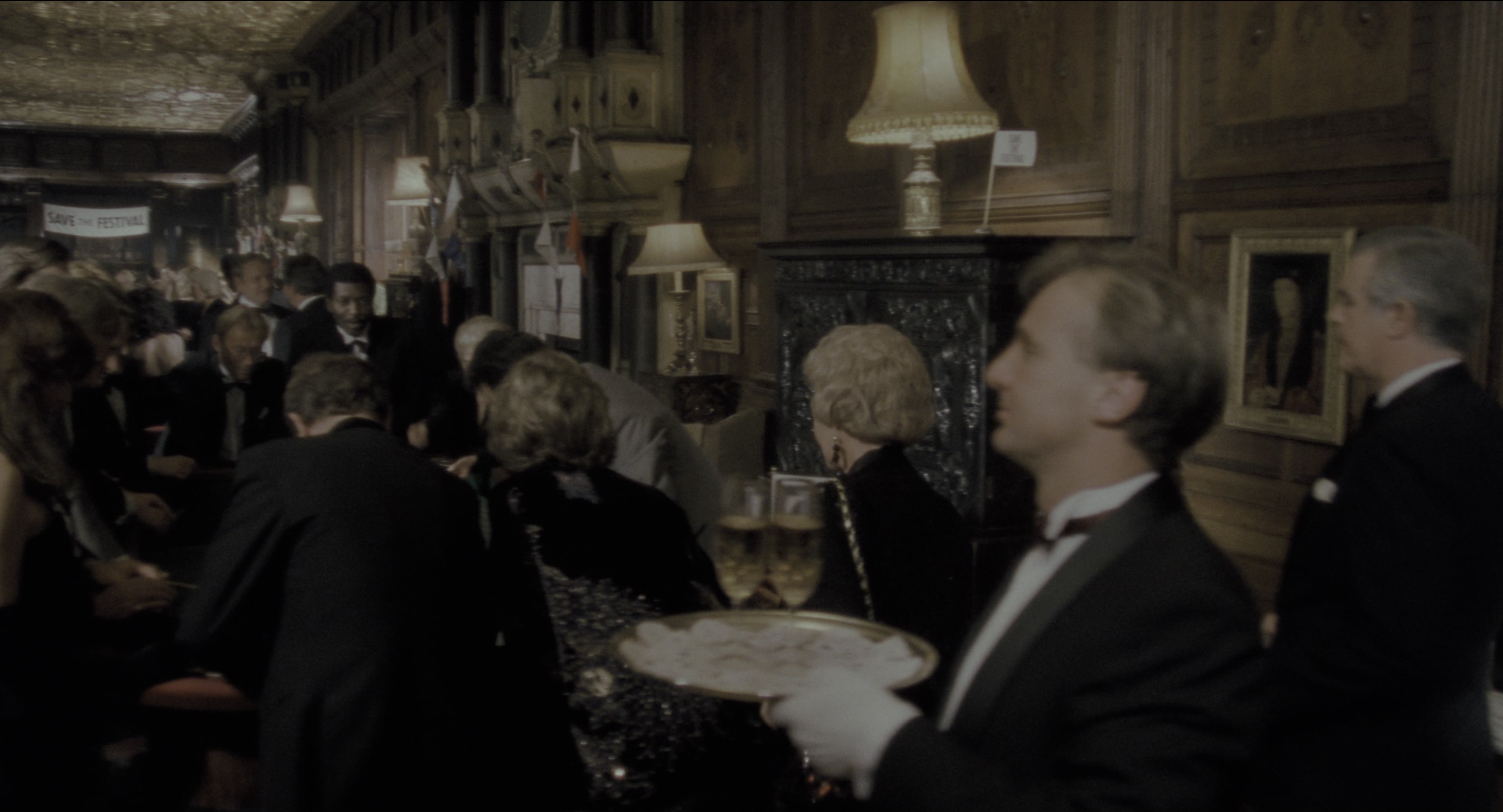 Batman (1989), wide, 1.85:1 — film still