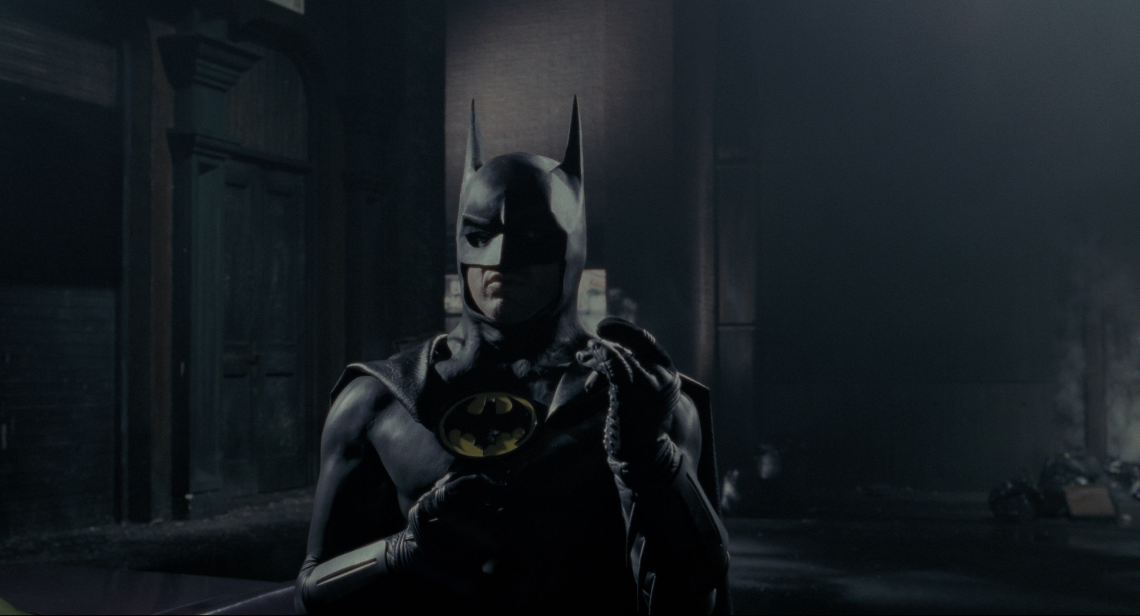 Batman (1989), wide, 1.85:1 — film still