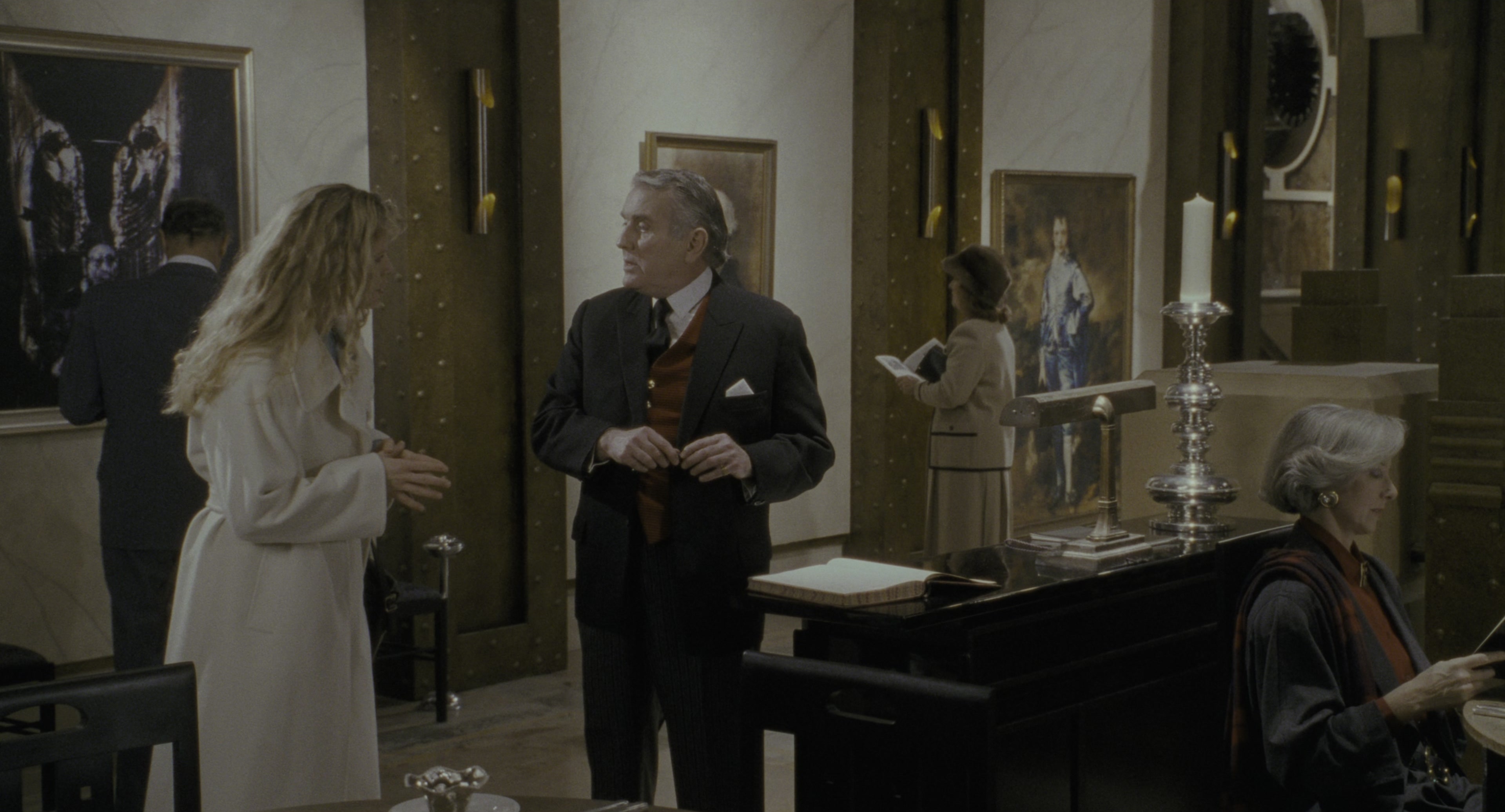 Batman (1989), wide, 1.85:1 — film still