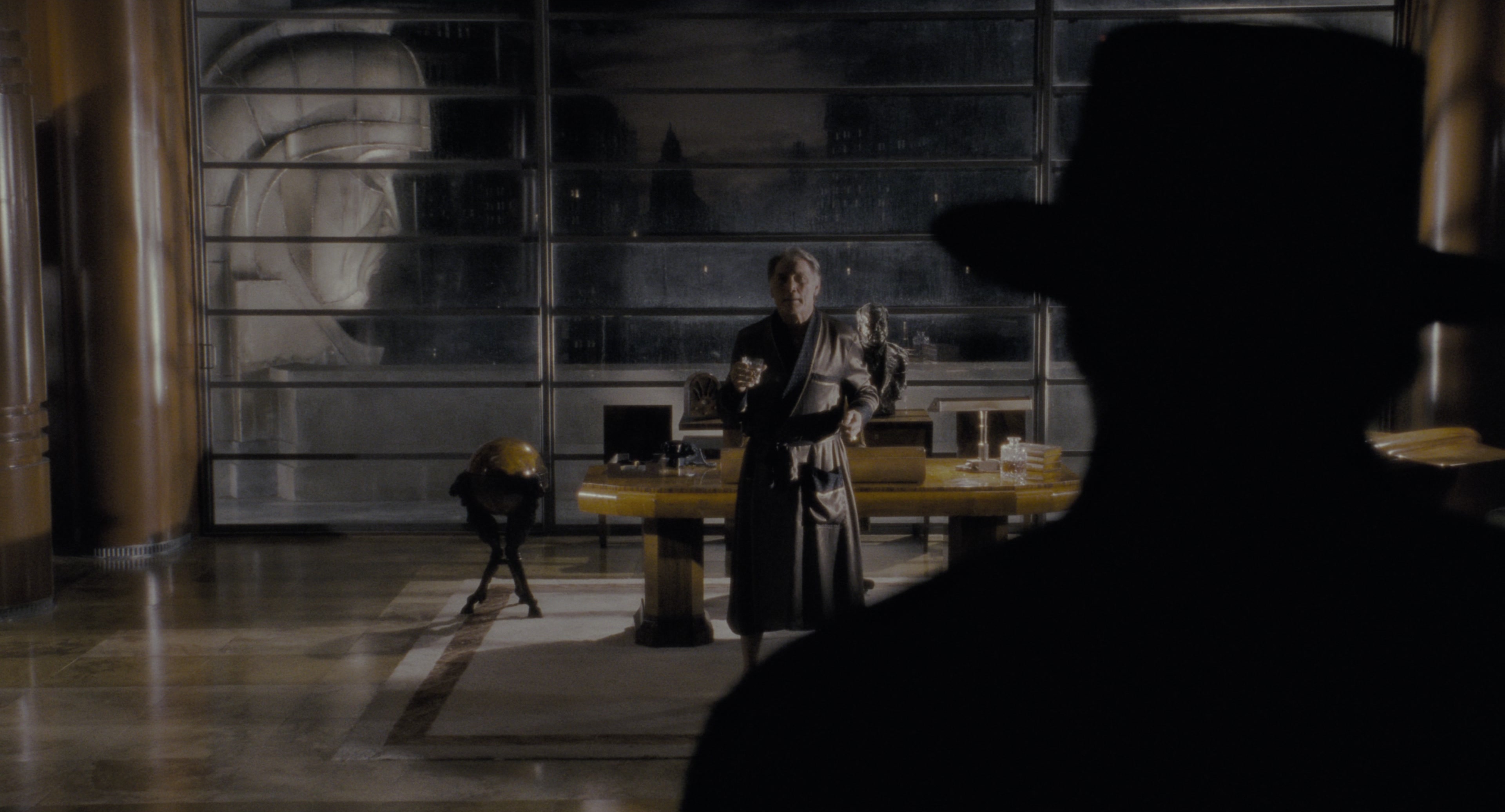 Batman (1989), wide, 1.85:1 — film still