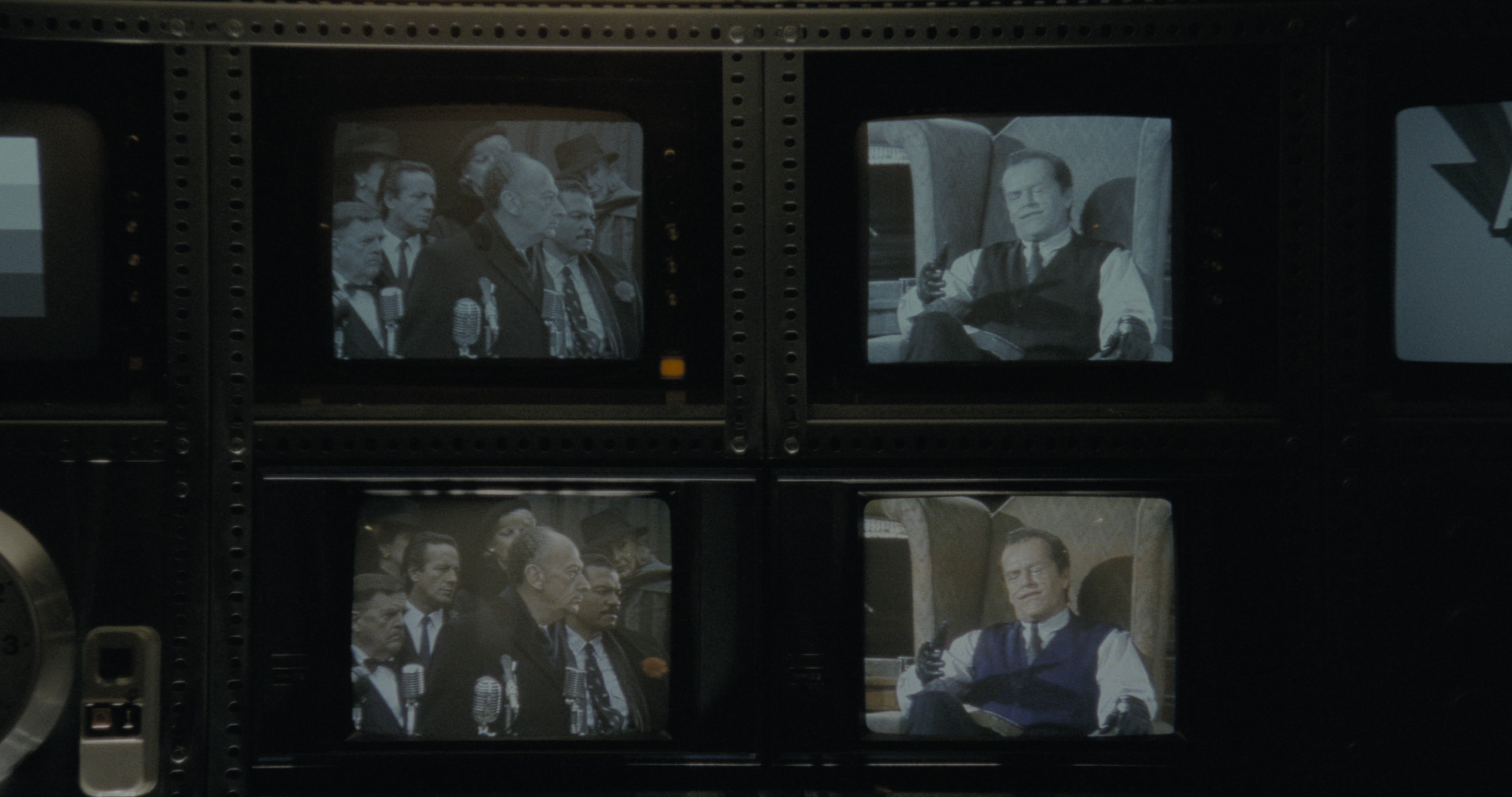 Batman (1989), wide, 1.90:1 — film still