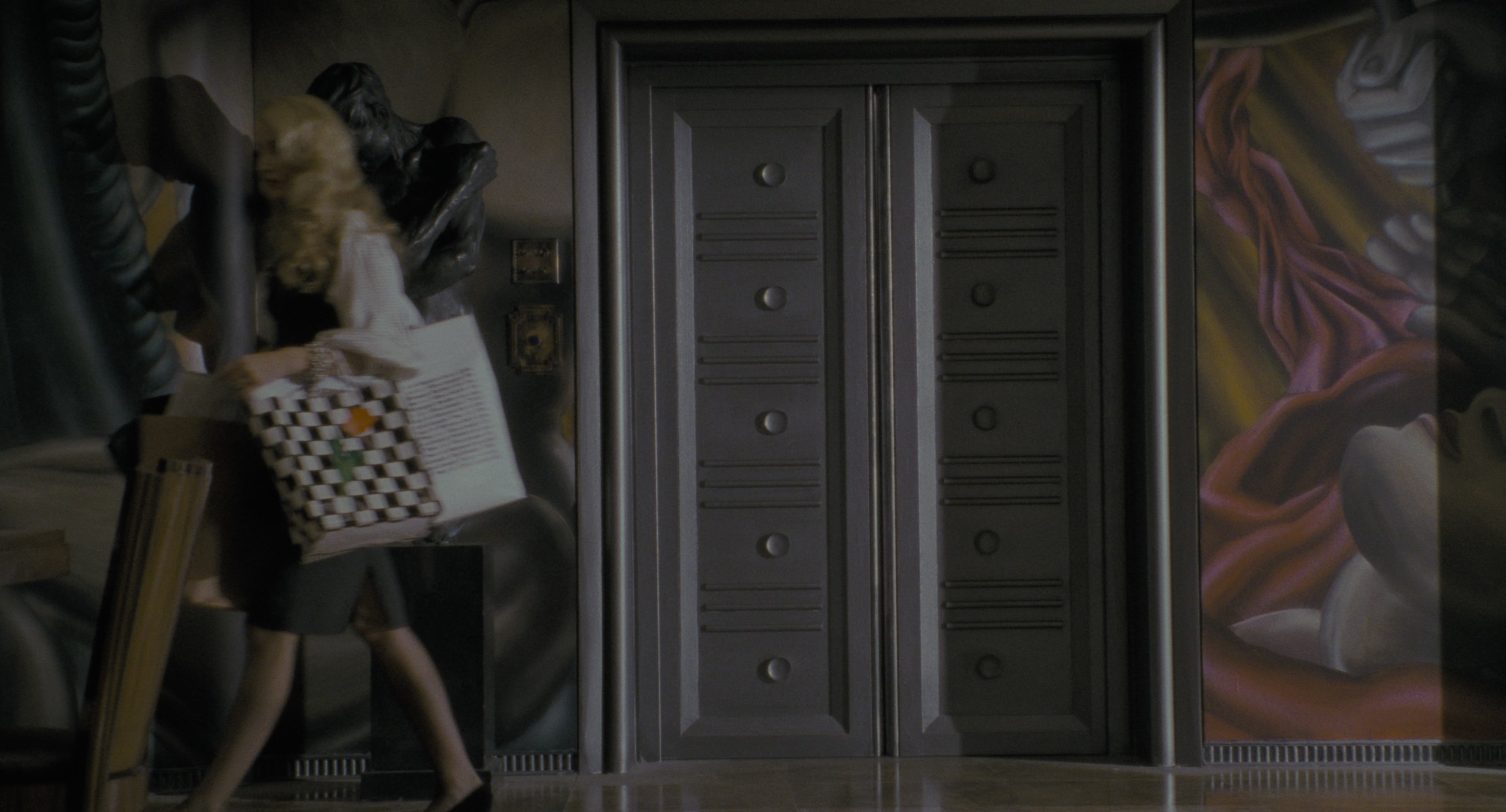 Batman (1989), wide, 1.85:1 — film still