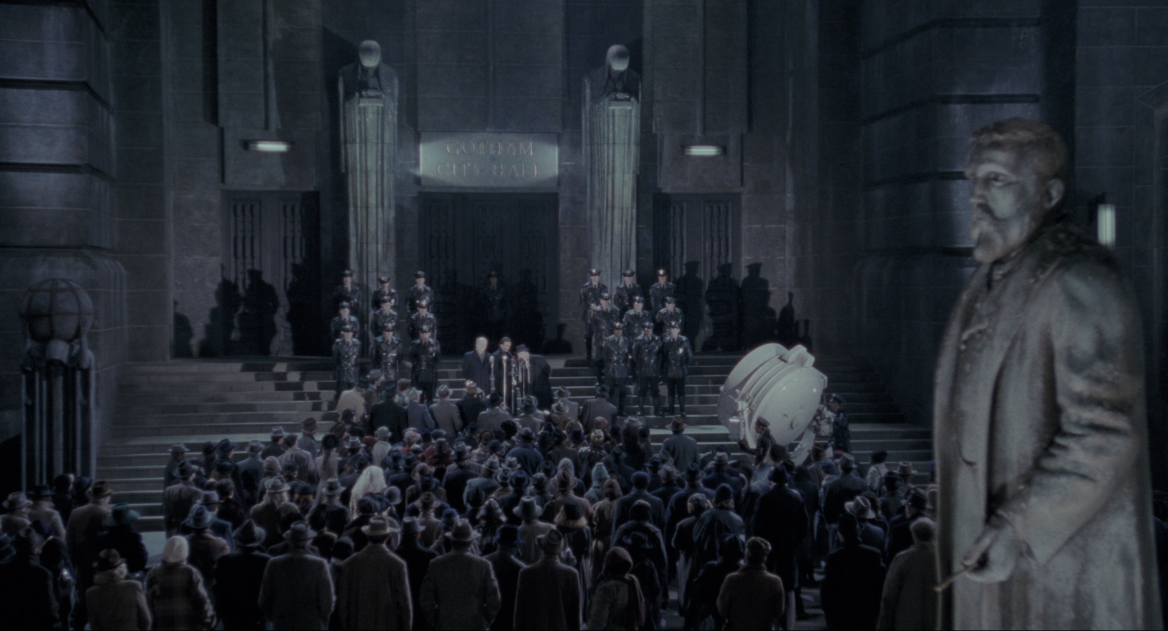 Batman (1989), wide, 1.85:1 — film still