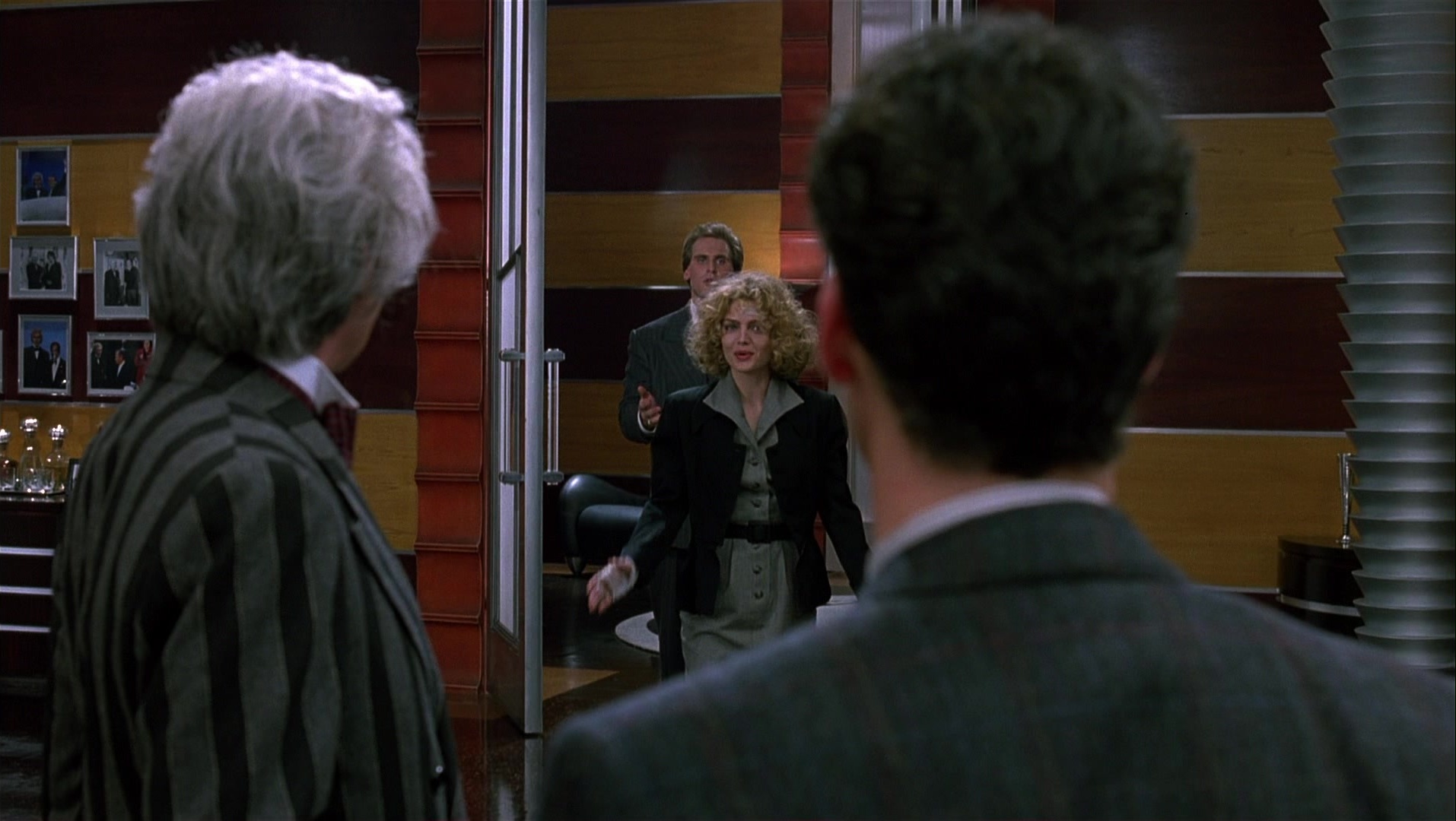 Batman Returns (1992), wide, 1.77:1 — film still