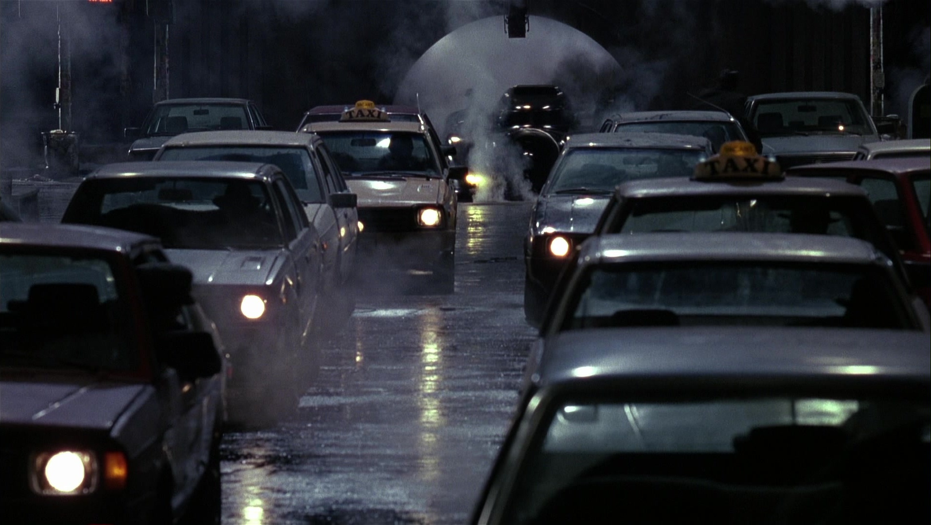 Batman Returns (1992), wide, 1.77:1 — film still