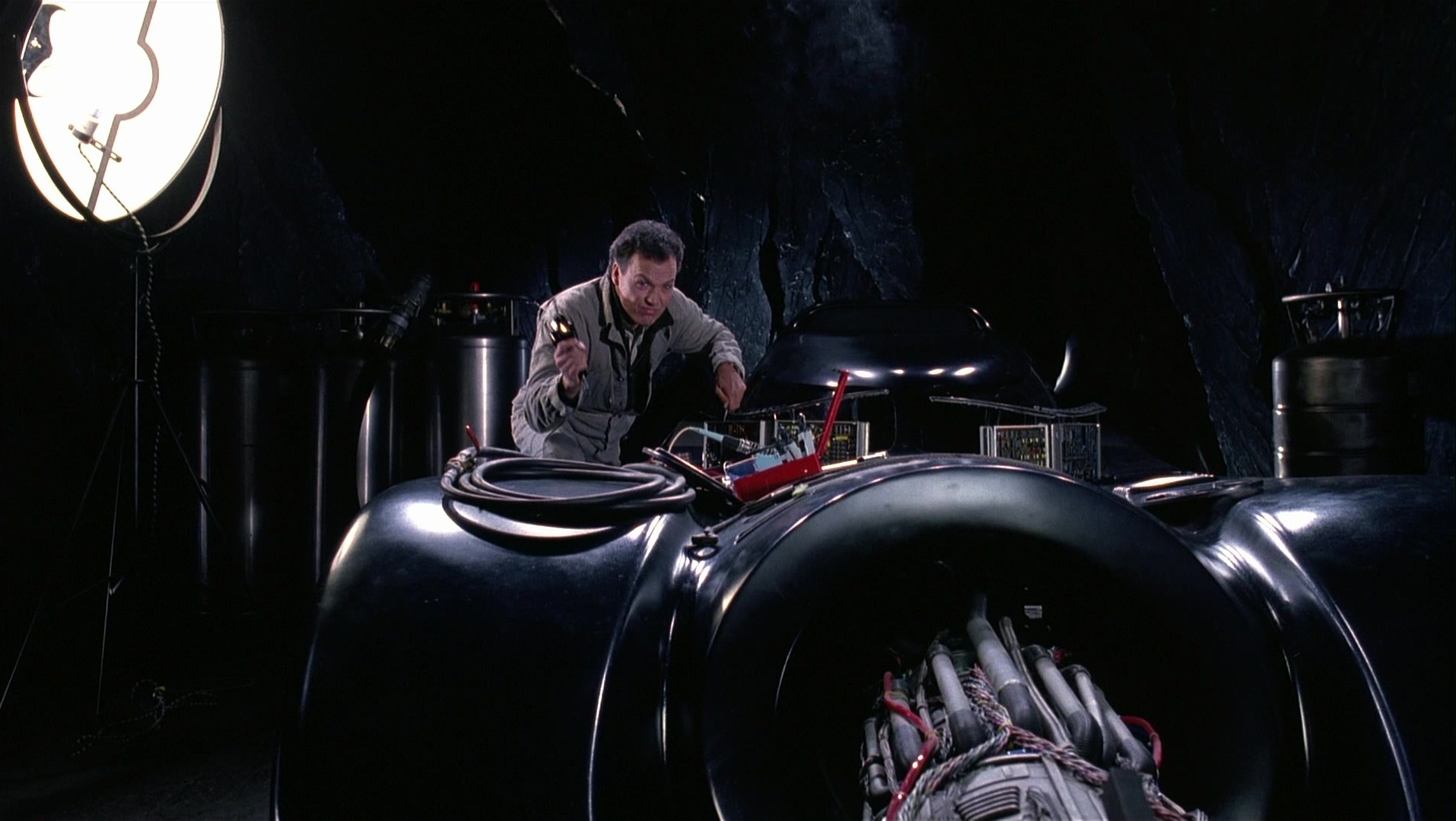 Batman Returns (1992), wide, 1.77:1 — film still
