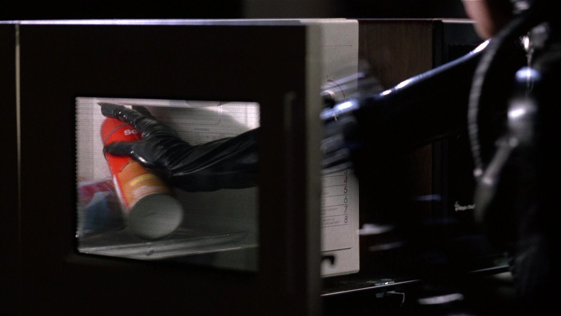 Batman Returns (1992), unknown, 1.77:1 — film still