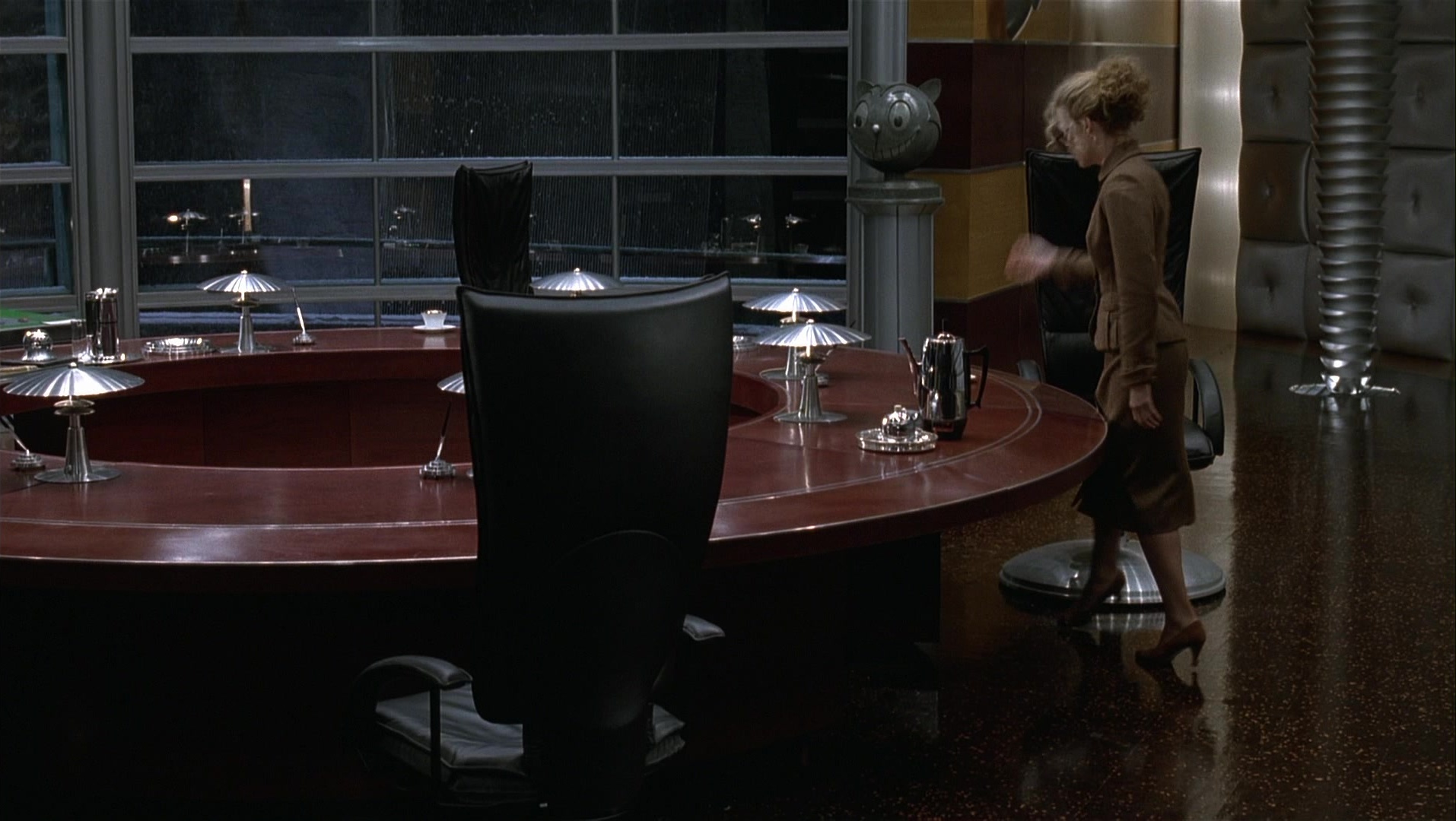 Batman Returns (1992), wide, 1.77:1 — film still