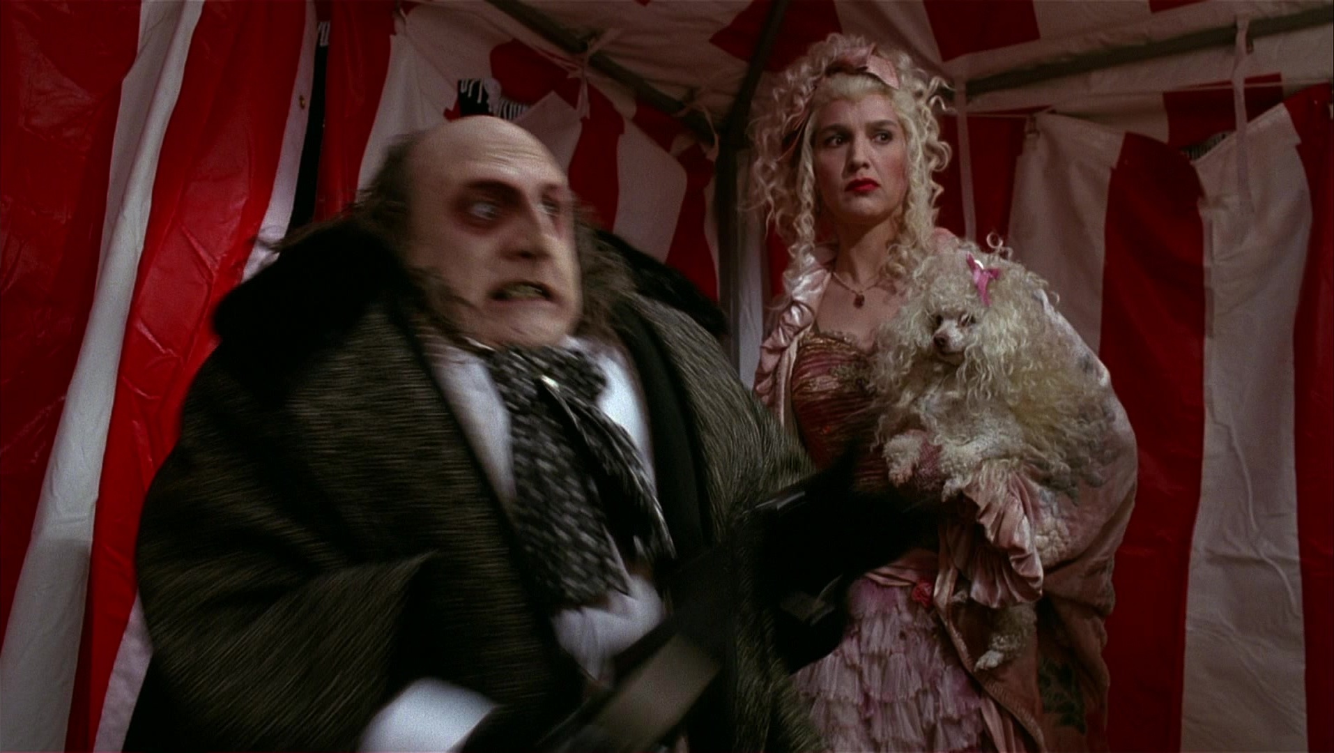 Batman Returns (1992), wide, 1.77:1 — film still