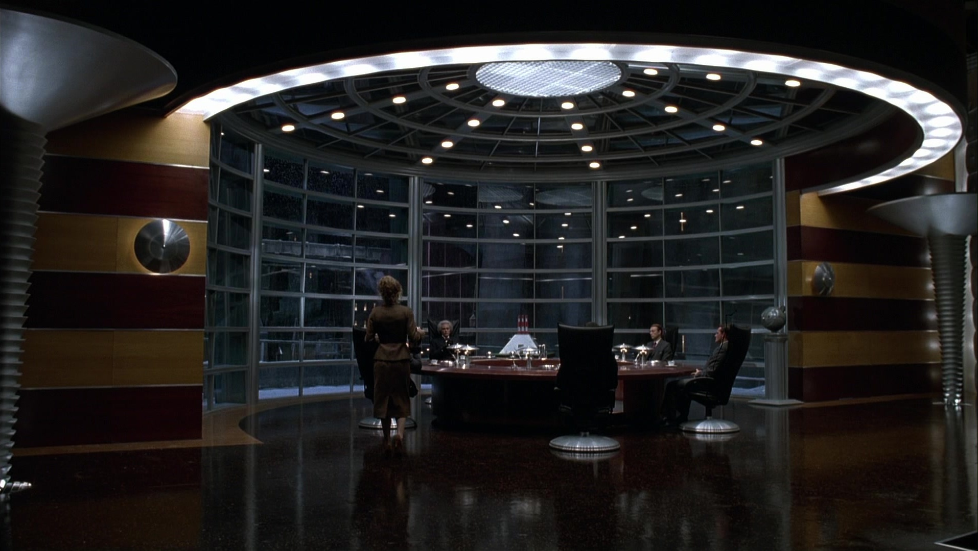 Batman Returns (1992), wide, 1.77:1 — film still