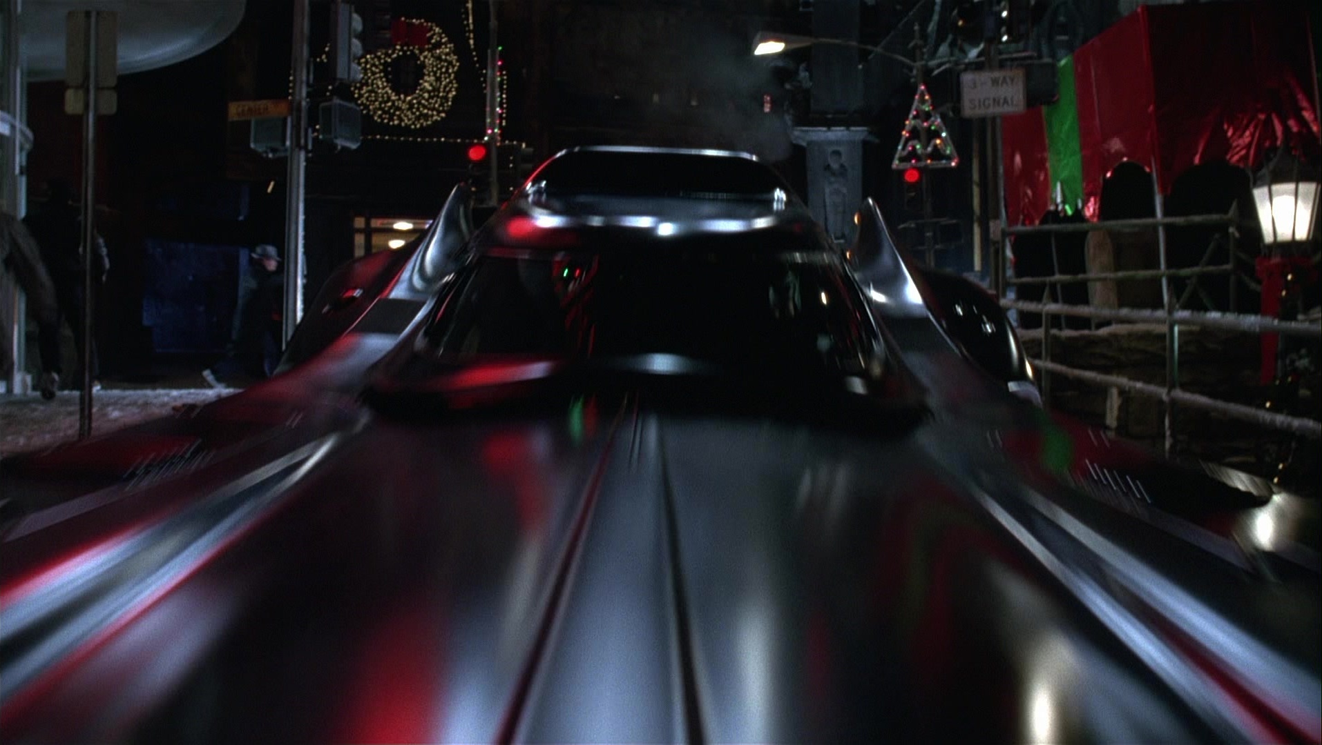 Batman Returns (1992), wide, 1.77:1 — film still