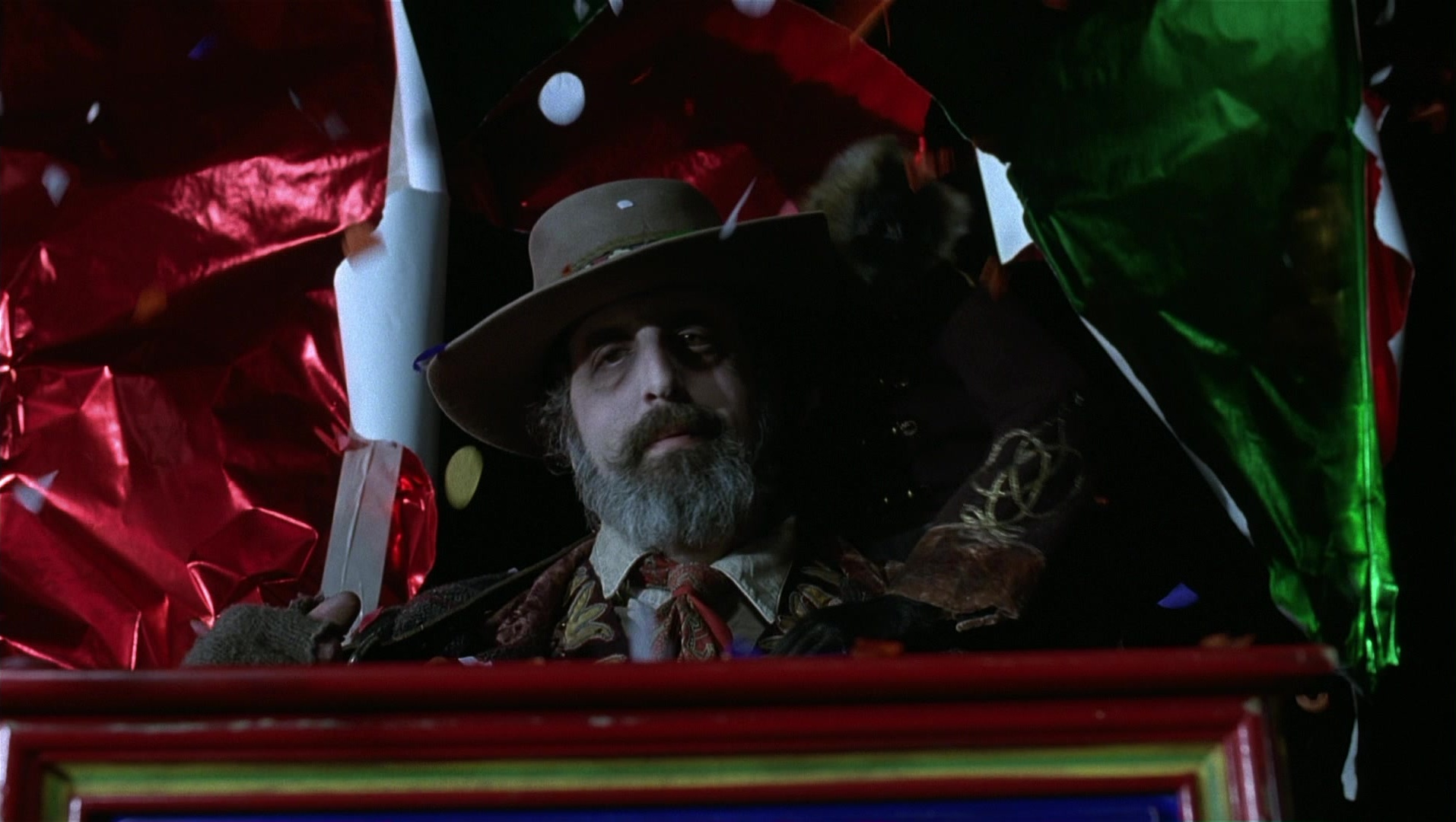 Batman Returns (1992), wide, 1.77:1 — film still