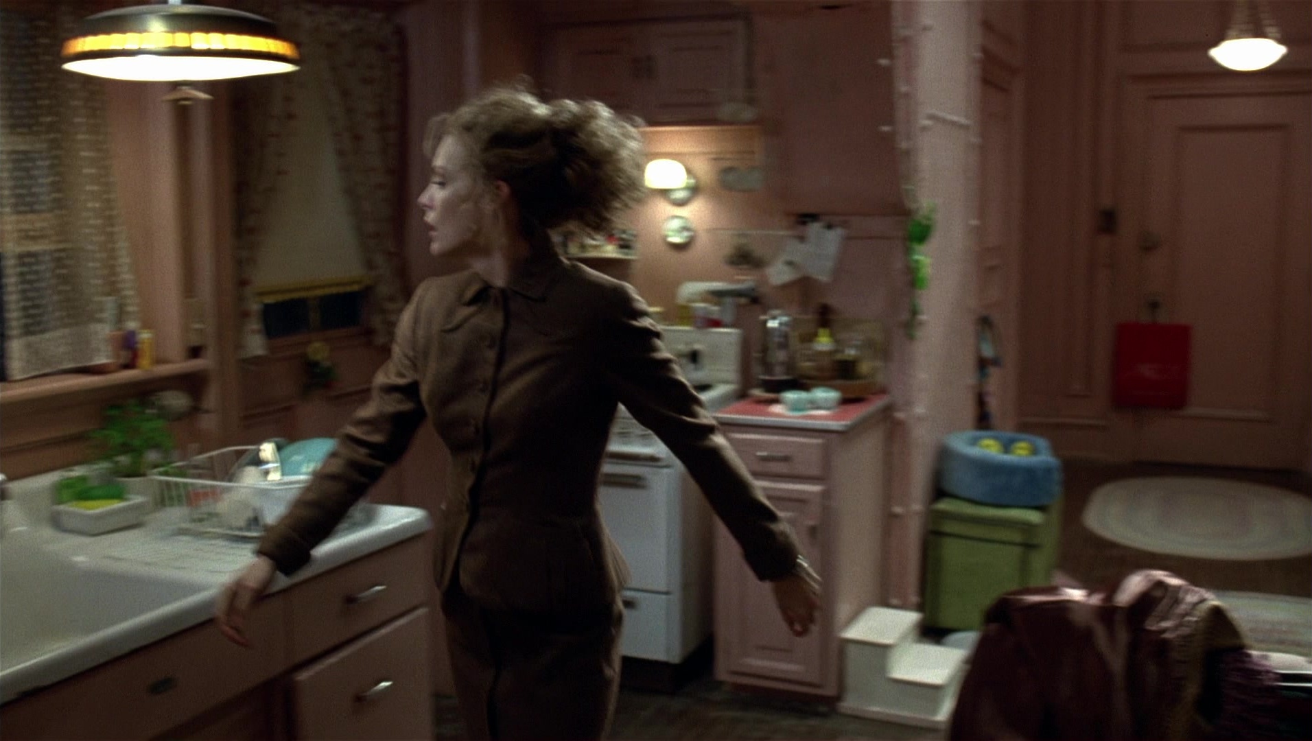 Batman Returns (1992), wide, 1.77:1 — film still