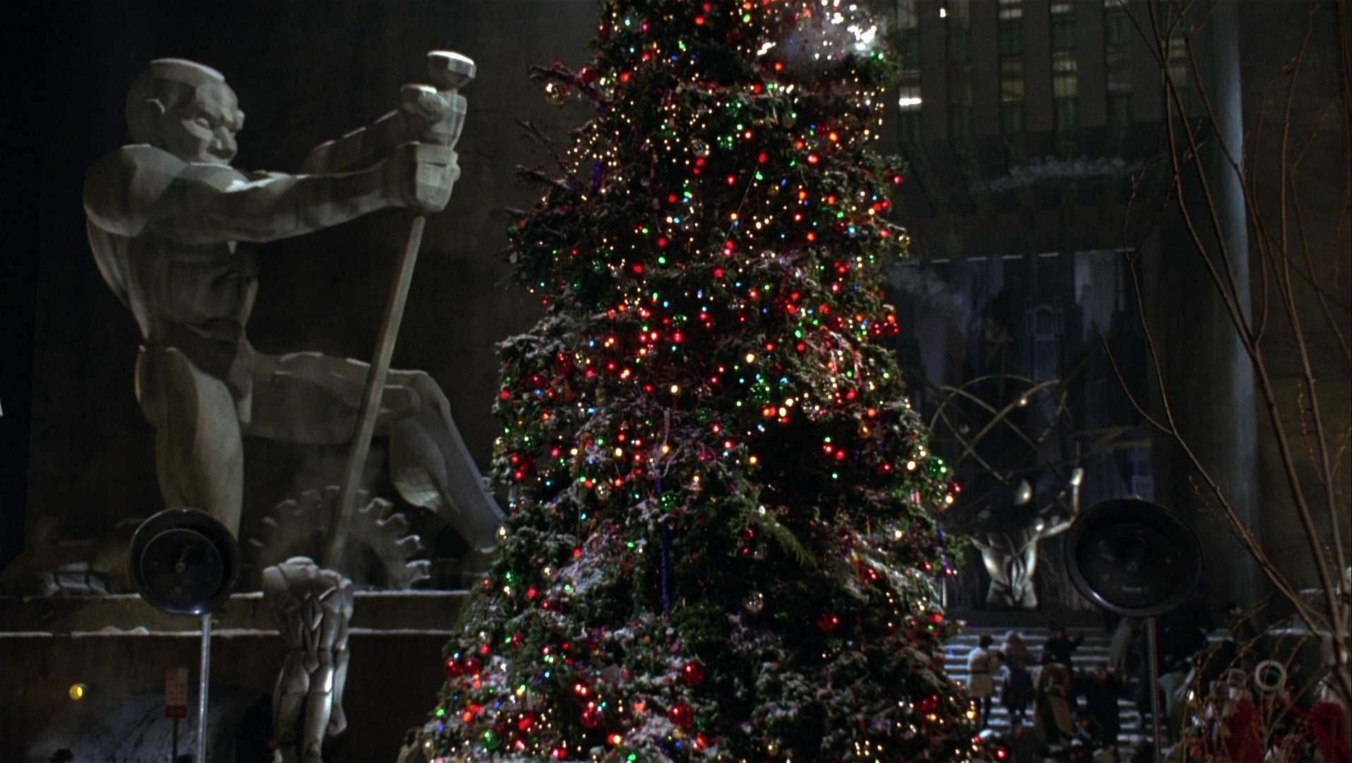 Batman Returns (1992), wide, 1.77:1 — film still