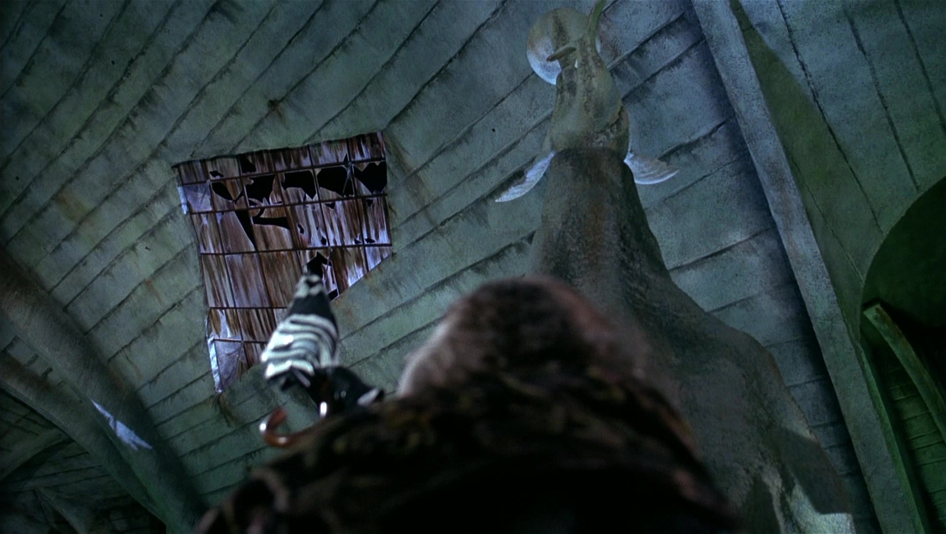 Batman Returns (1992), wide, 1.77:1 — film still
