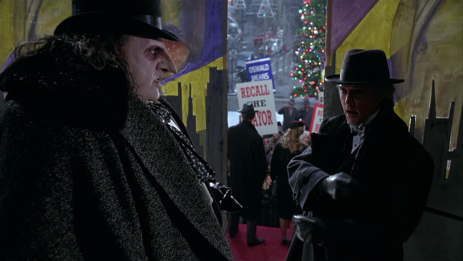 Batman Returns (1992), wide, 1.77:1 — film still