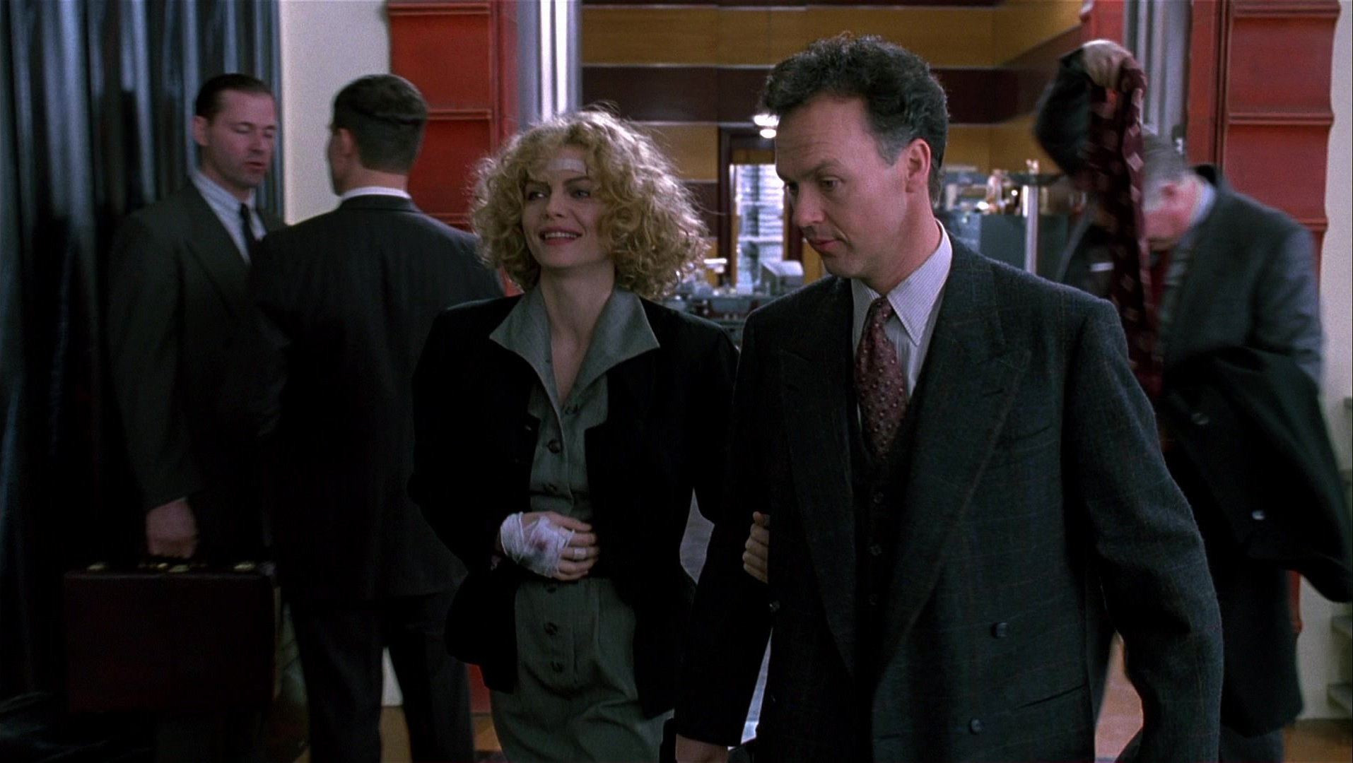 Batman Returns (1992), wide, 1.77:1 — film still