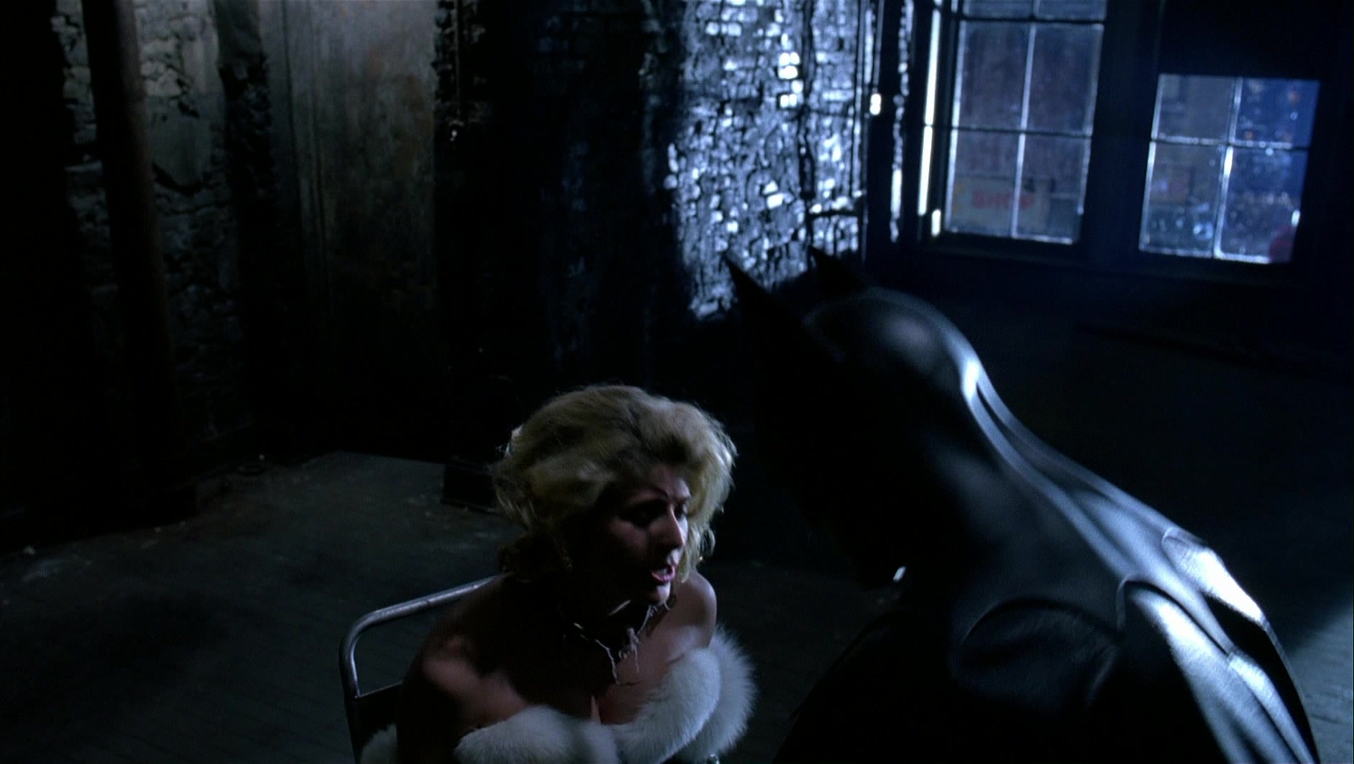 Batman Returns (1992), wide, 1.77:1 — film still