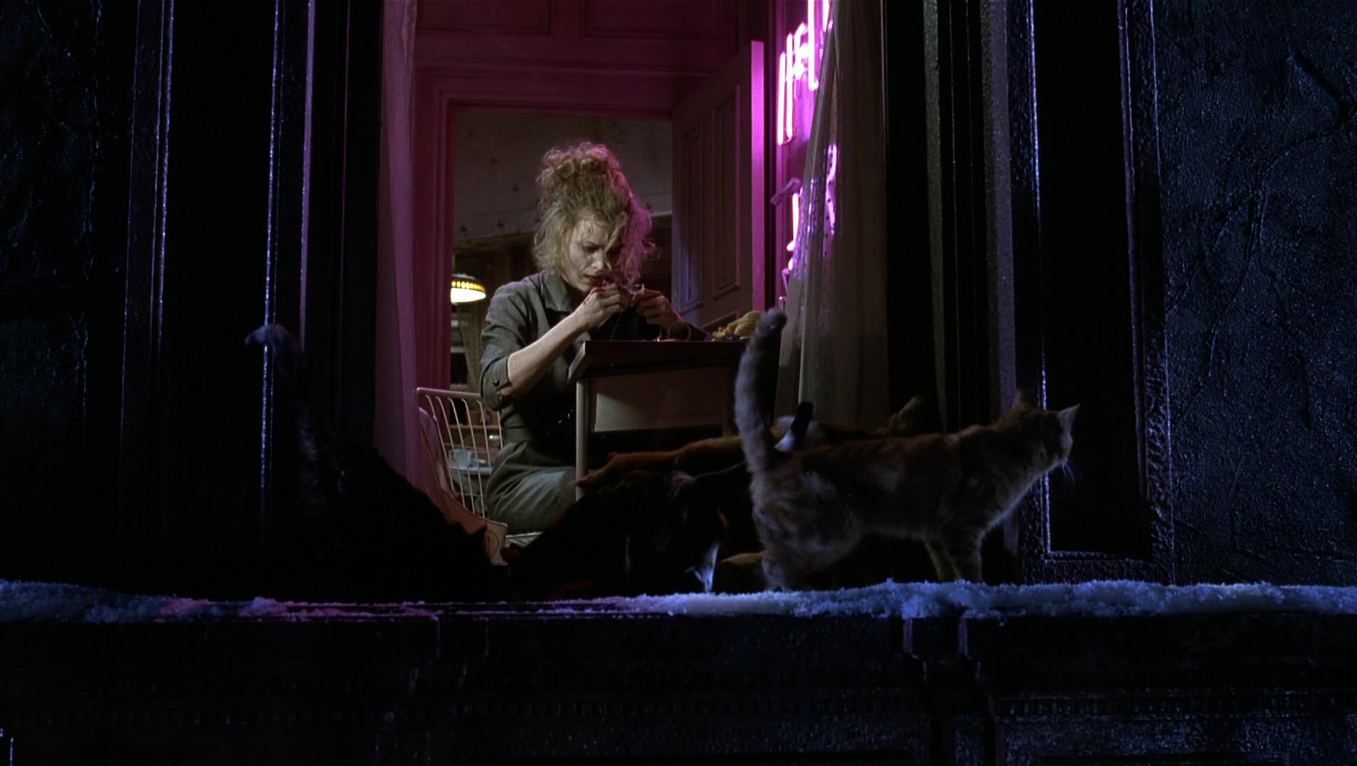 Batman Returns (1992), wide, 1.77:1 — film still