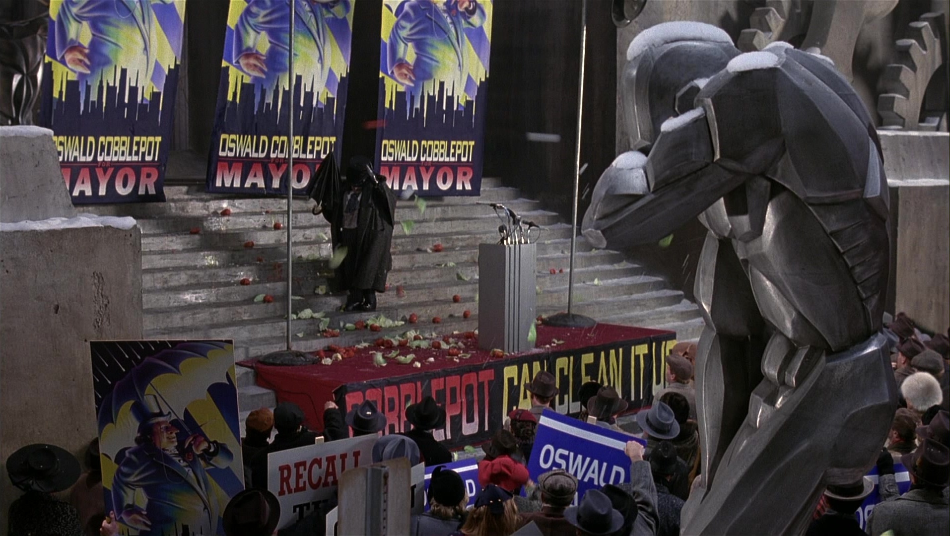 Batman Returns (1992), medium, 1.77:1 — film still