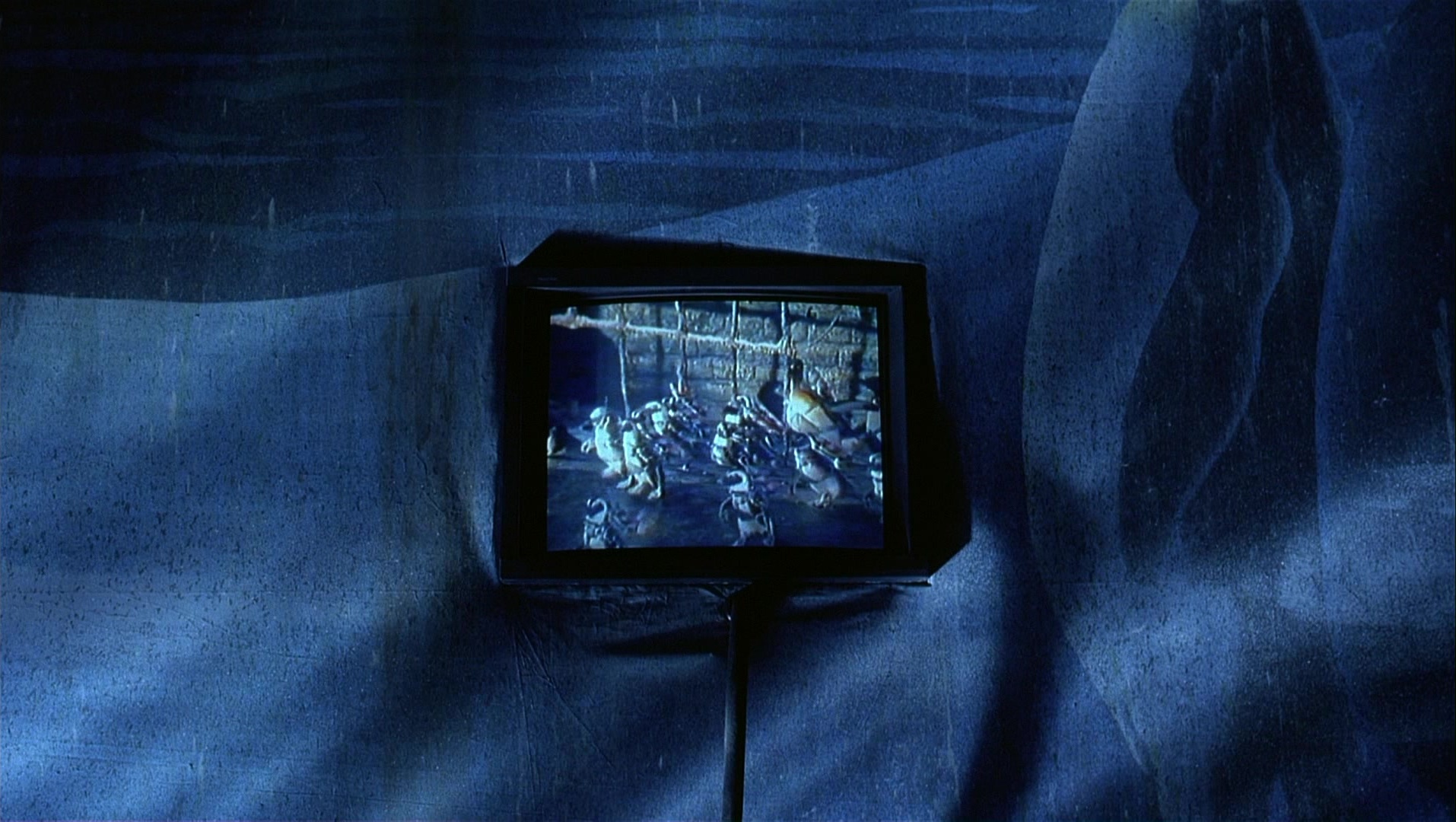 Batman Returns (1992), unknown, 1.77:1 — film still