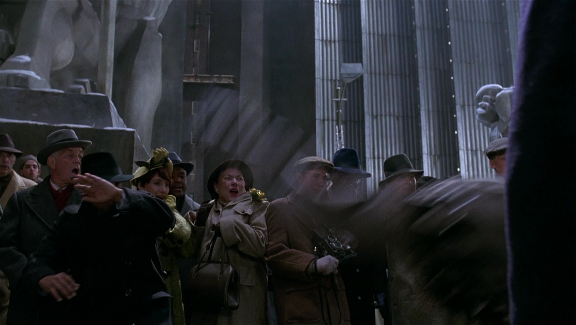Batman Returns (1992), wide, 1.77:1 — film still