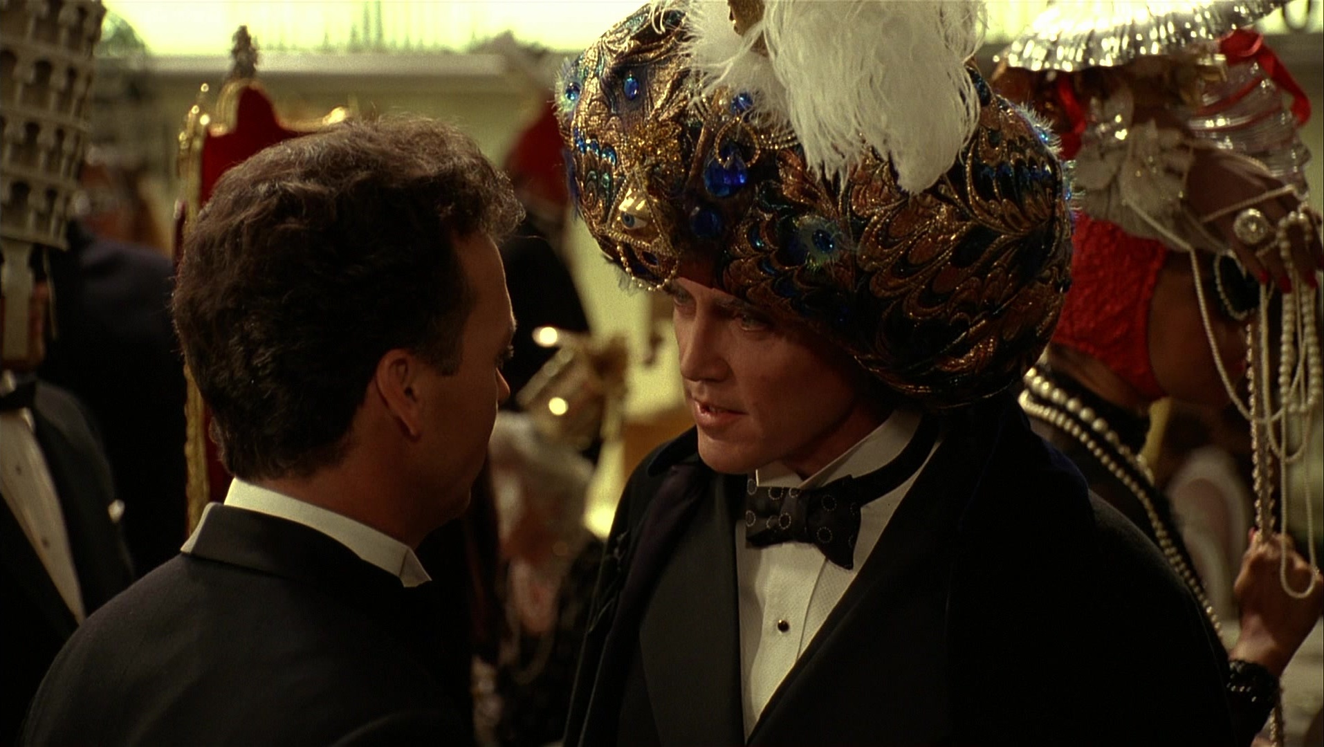 Batman Returns (1992), wide, 1.77:1 — film still