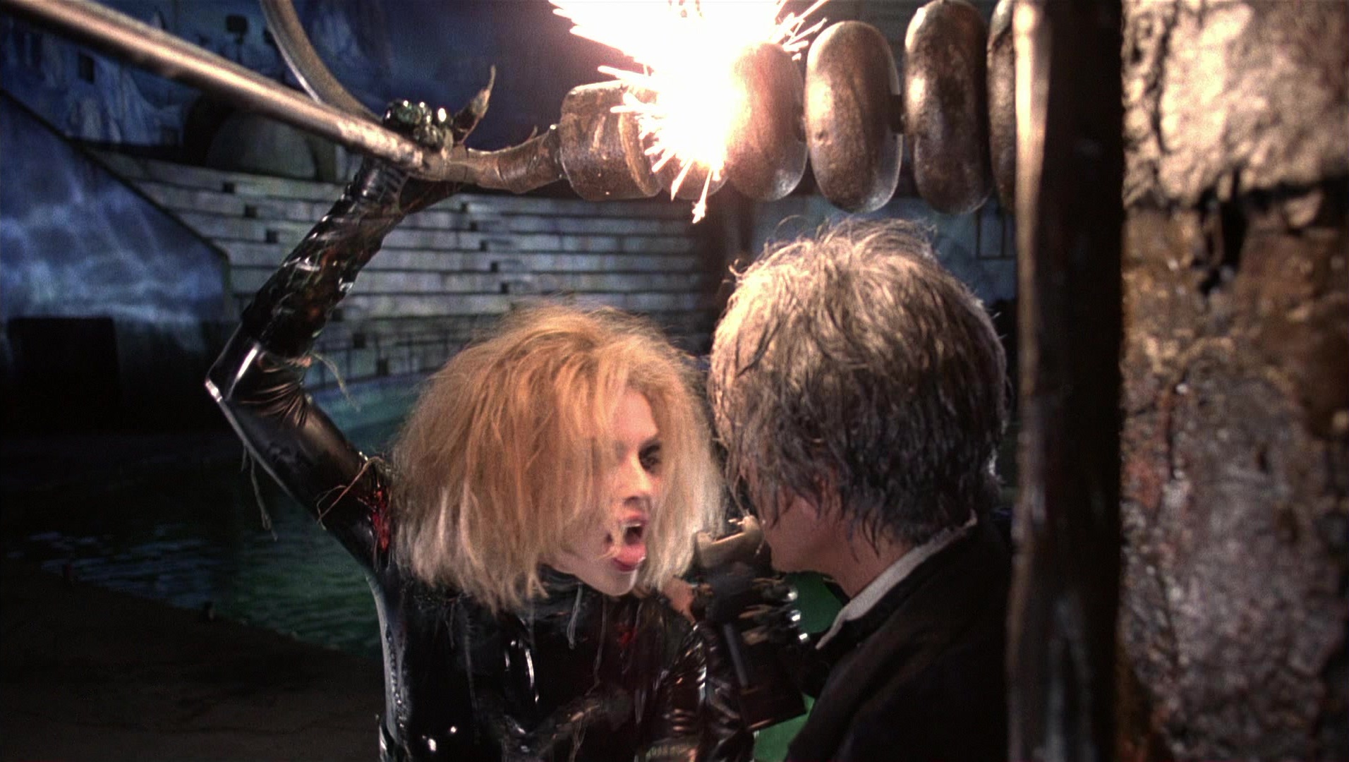 Batman Returns (1992), wide, 1.77:1 — film still