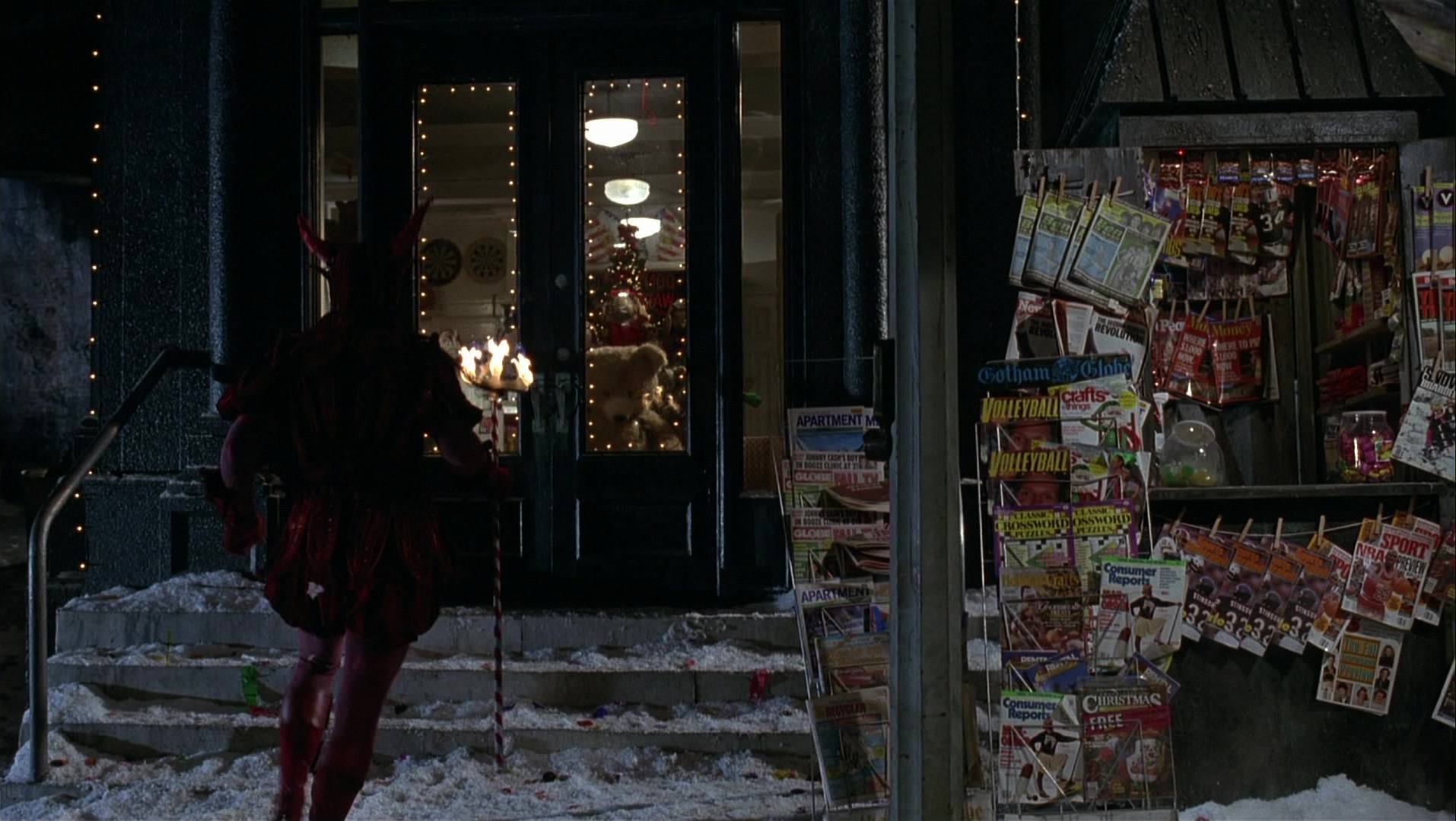 Batman Returns (1992), wide, 1.77:1 — film still
