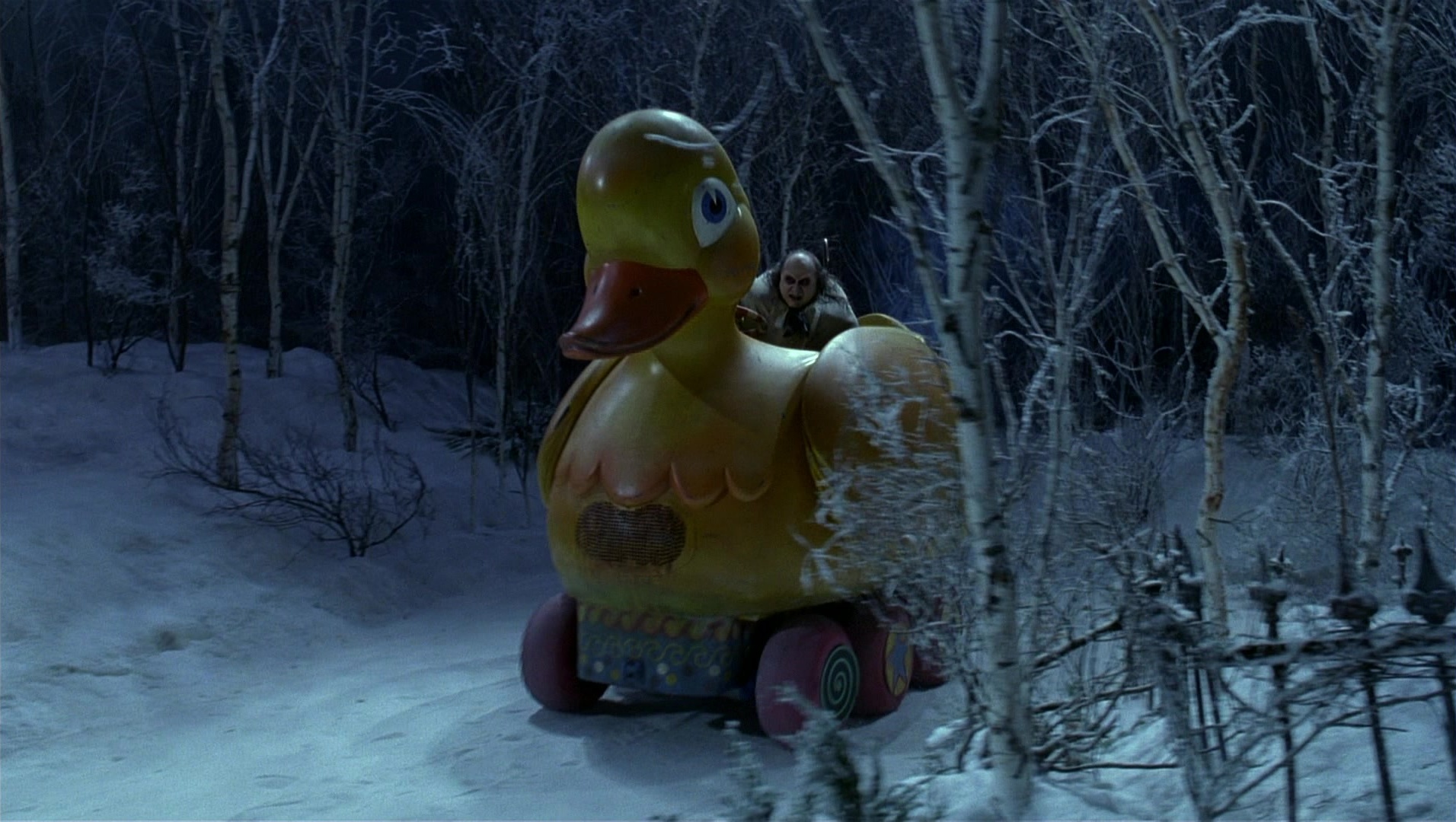 Batman Returns (1992), wide, 1.77:1 — film still