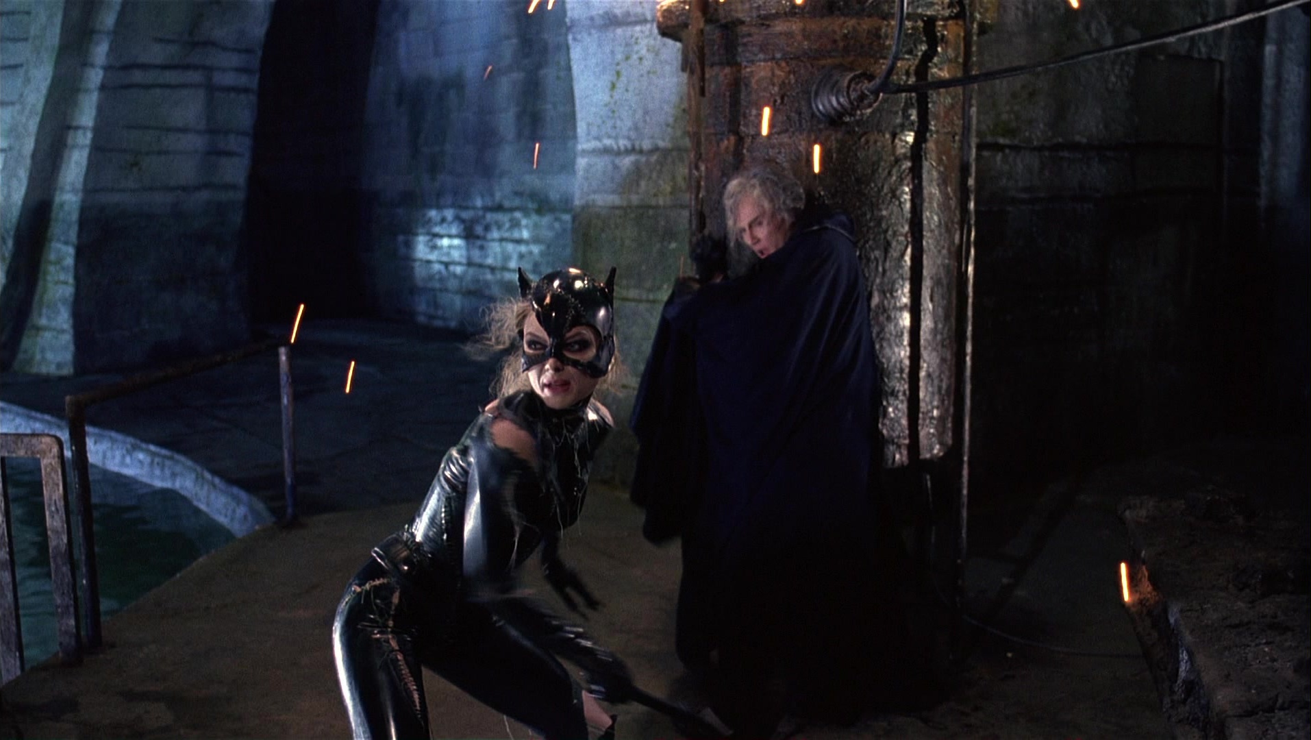 Batman Returns (1992), wide, 1.77:1 — film still