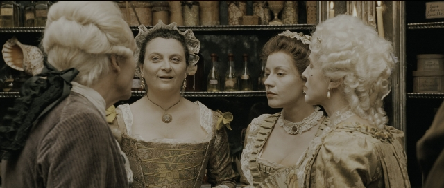 Wide shot frame from Perfume: The Story of a Murderer — standing, room, dialogue