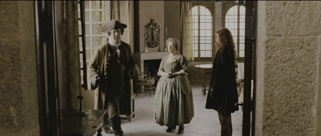 Wide shot frame from Perfume: The Story of a Murderer — book, standing, room