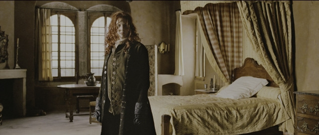 Wide shot frame from Perfume: The Story of a Murderer — standing, room, table