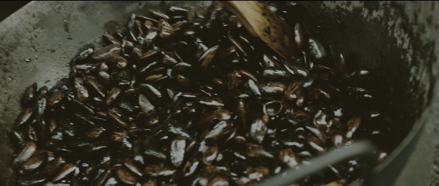 Wide shot frame from Perfume: The Story of a Murderer — food, invertebrate